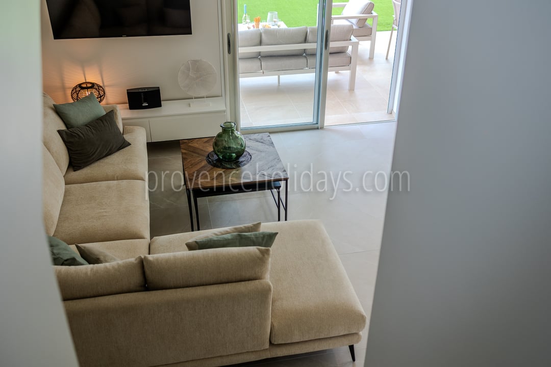 14 - Villa Beau Rivage: Villa: Interior