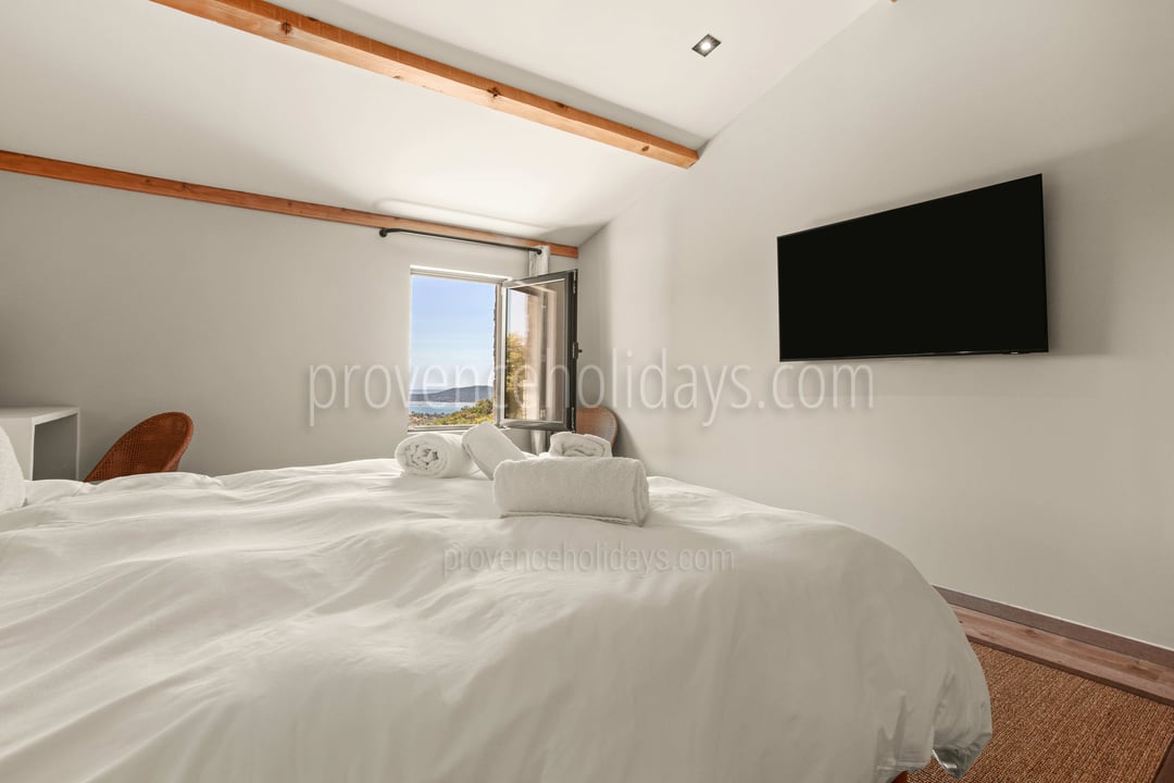 16 - Villa Caume: Villa: Bedroom