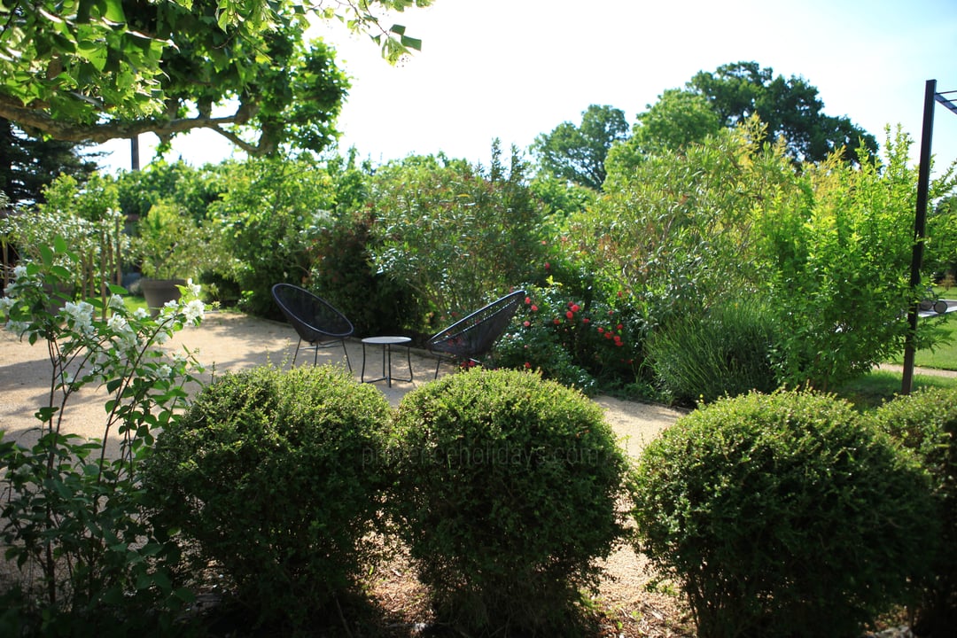 39 - Maison Sarrians: Villa: Exterior