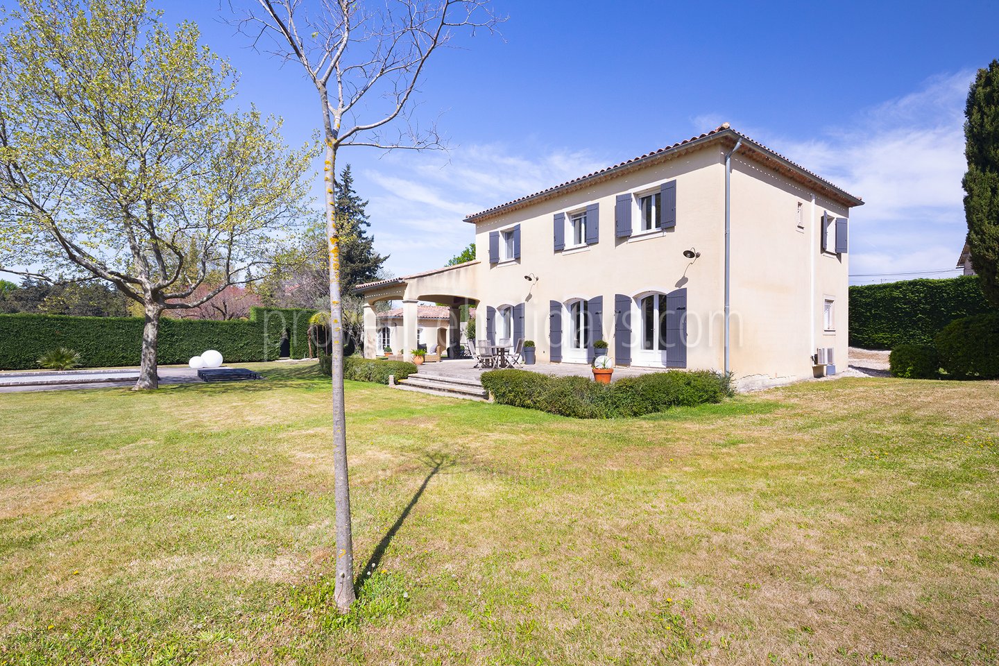 25 - Chez Sarah: Villa: Exterior