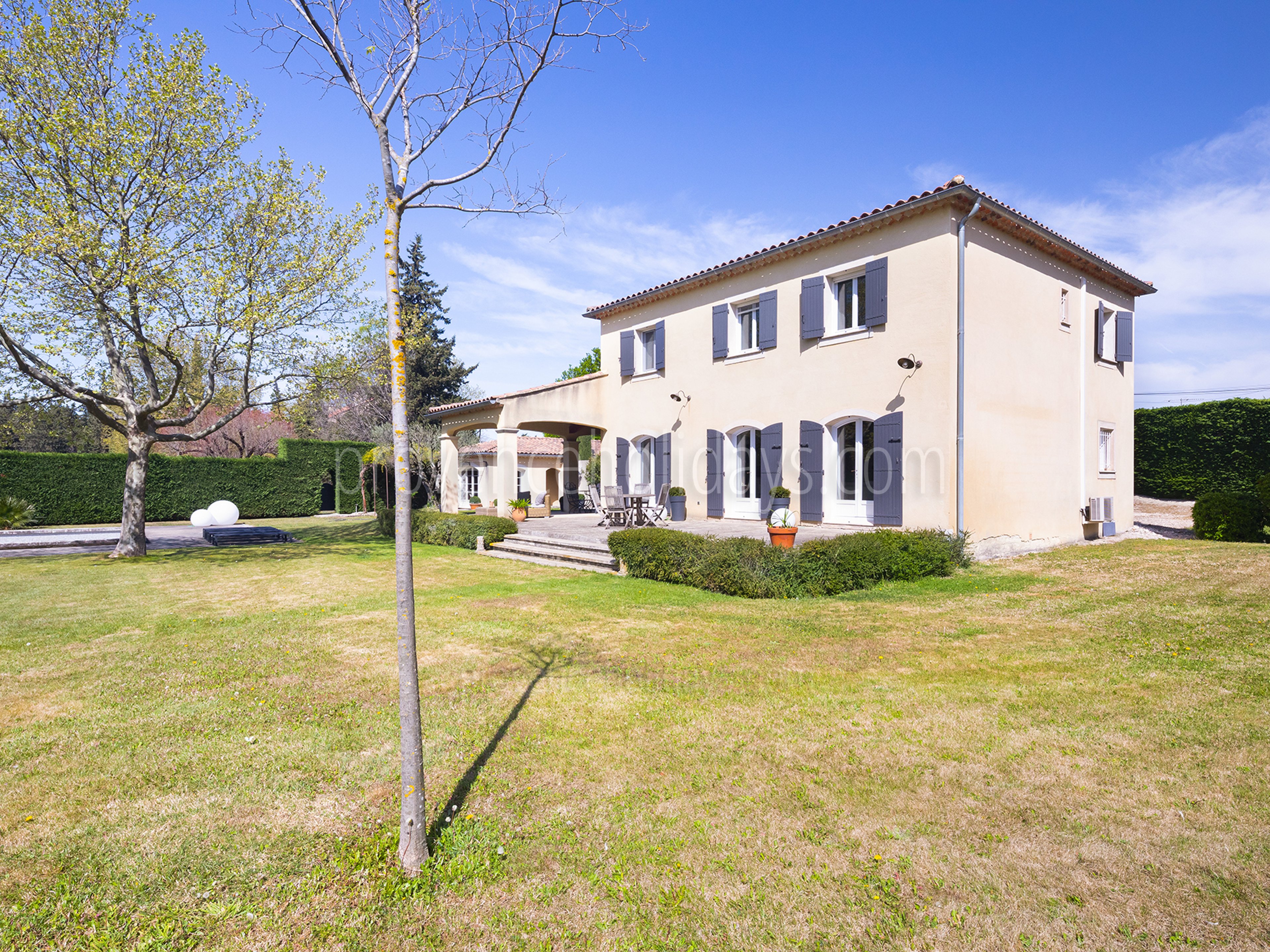 25 - Chez Sarah: Villa: Exterior