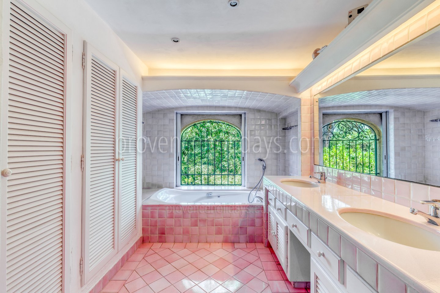 15 - Villa Lyris: Villa: Bathroom