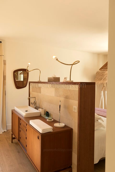 28 - Chez Sako: Villa: Bathroom