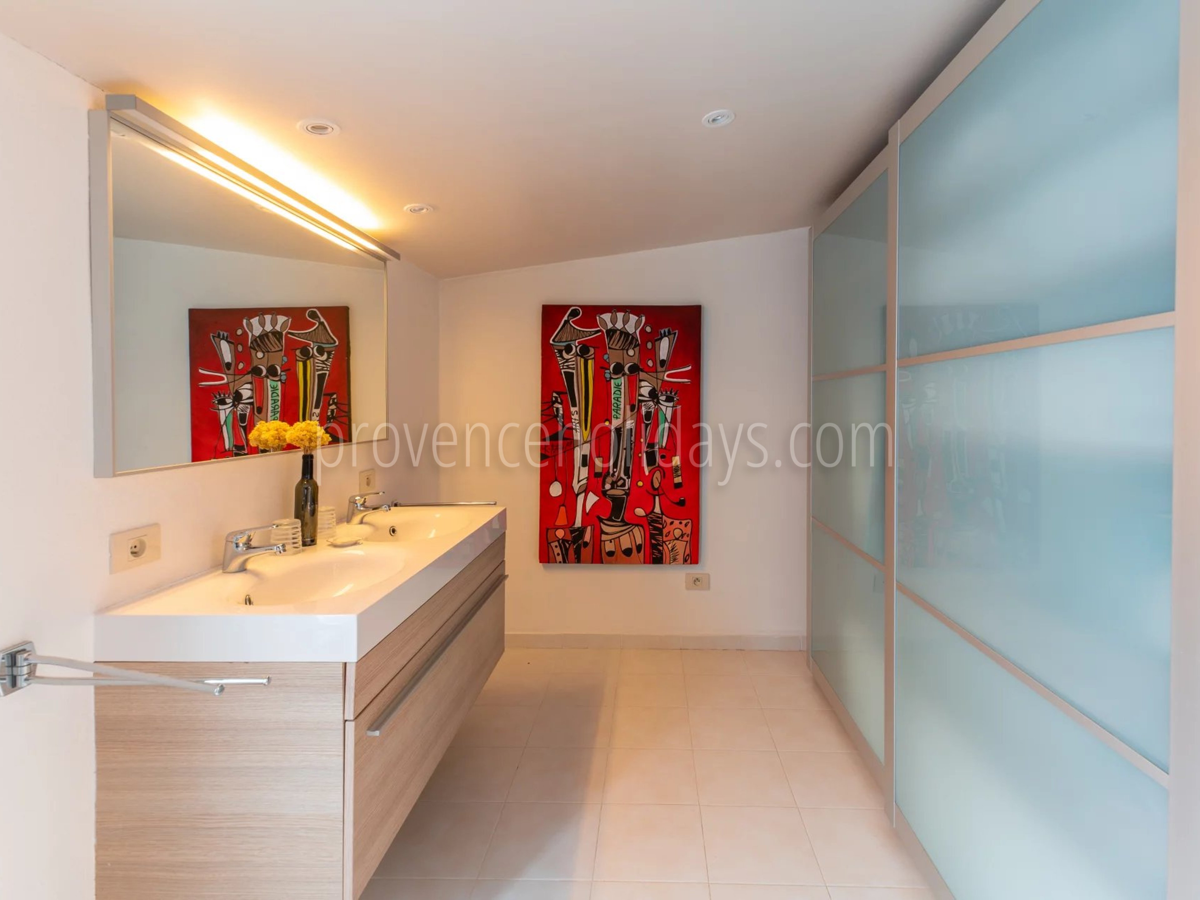 22 - Zeitgenössische Villa in Rayol-Canadel-sur-Mer: Villa: Bathroom