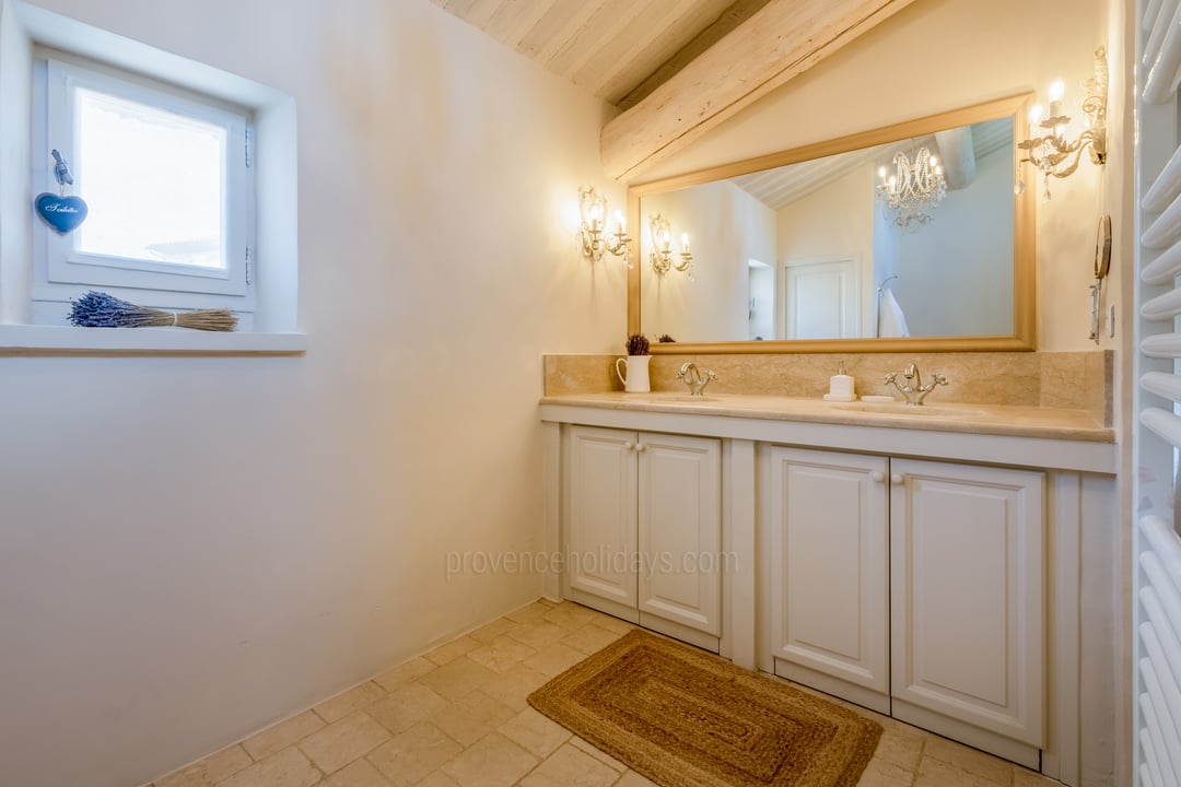 53 - Mas des Barbiers: Villa: Bathroom