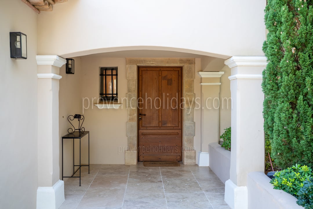 50 - Villa Euresis: Villa: Exterior