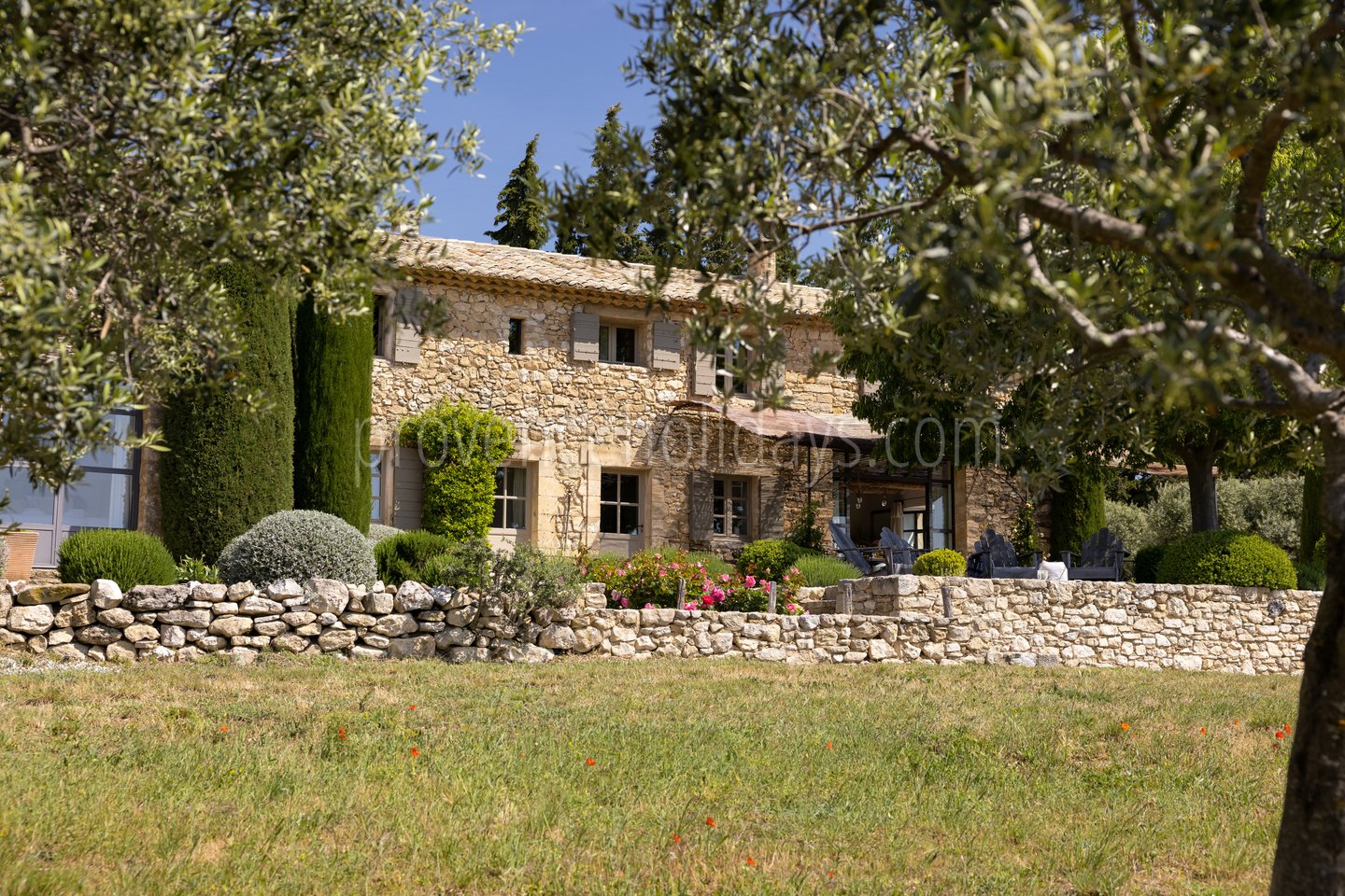 25 - Le Mas de Murs: Villa: Exterior