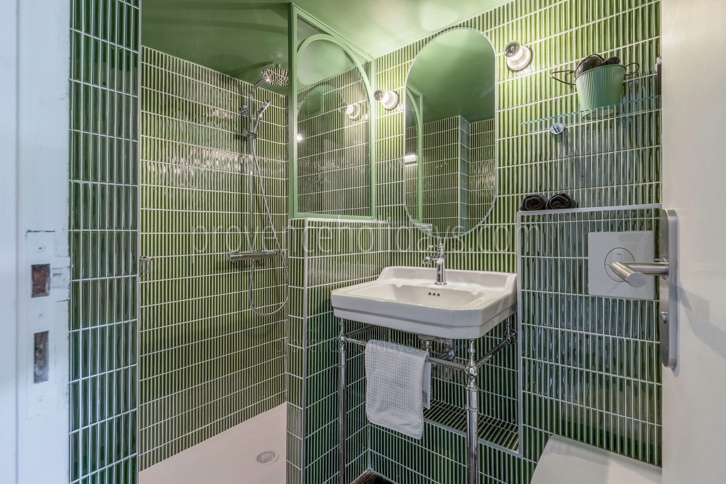 48 - Le Moulin de Gordes: Villa: Bathroom