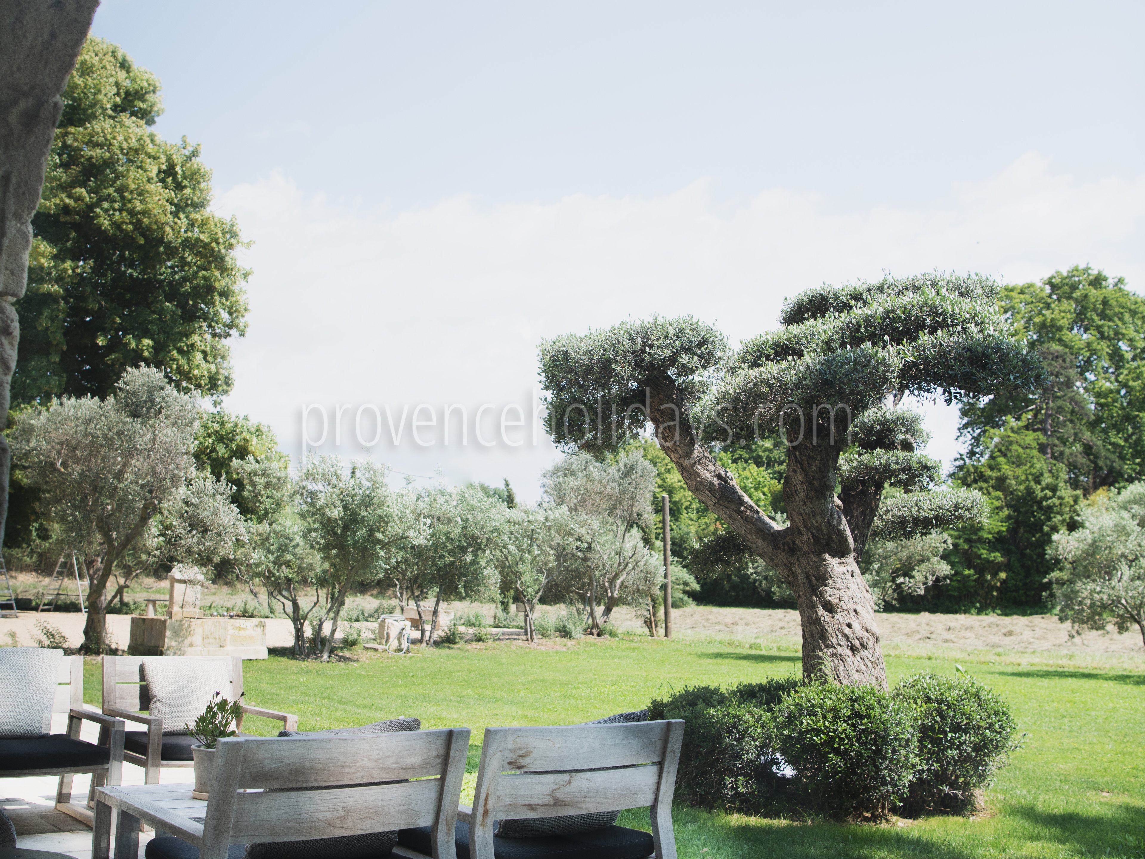 14 - Mas d\'Images: Villa: Exterior