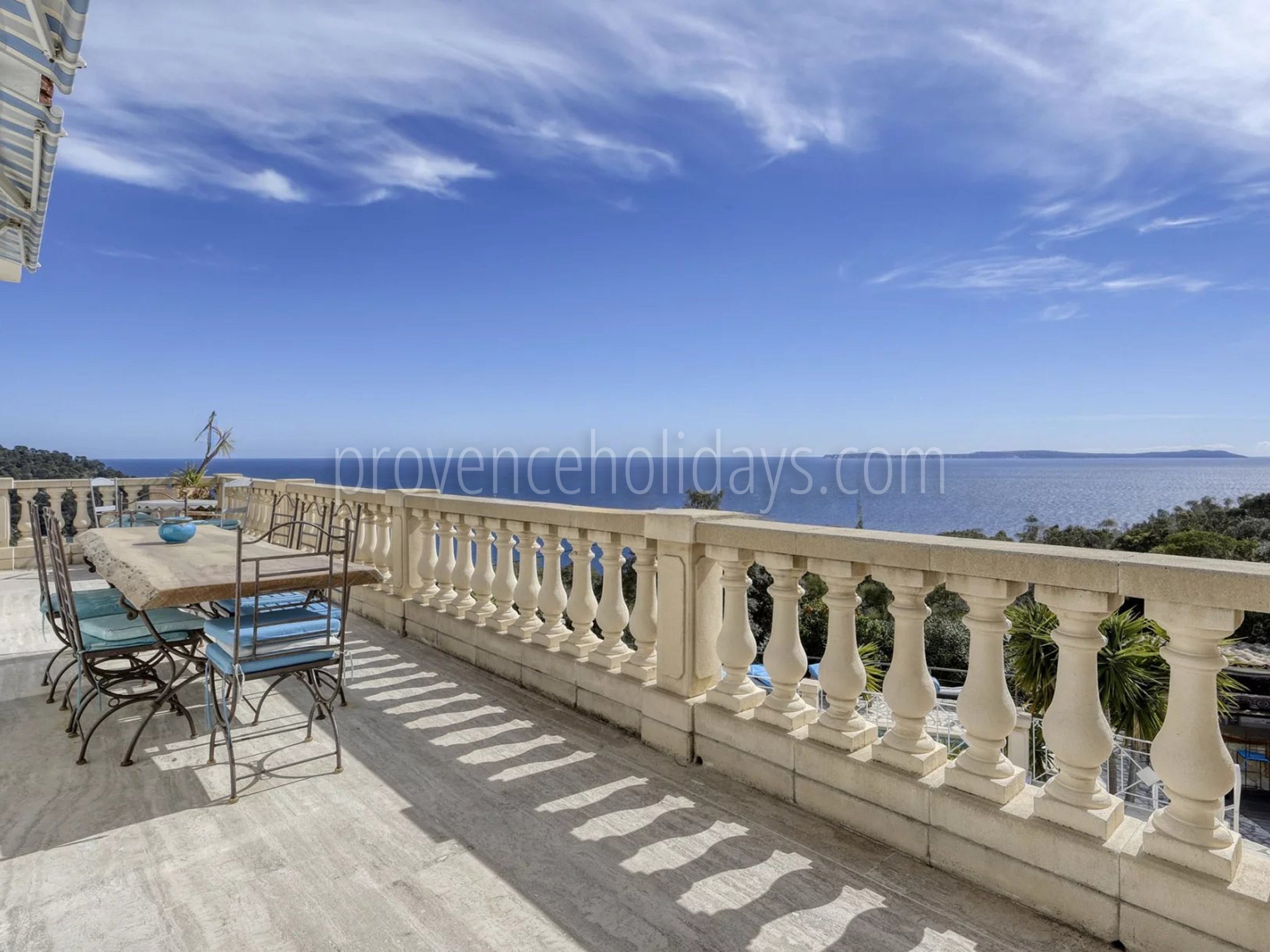 4 - Villa avec jardin arboré à Rayol-Canadel-sur-Mer: Villa: Exterior