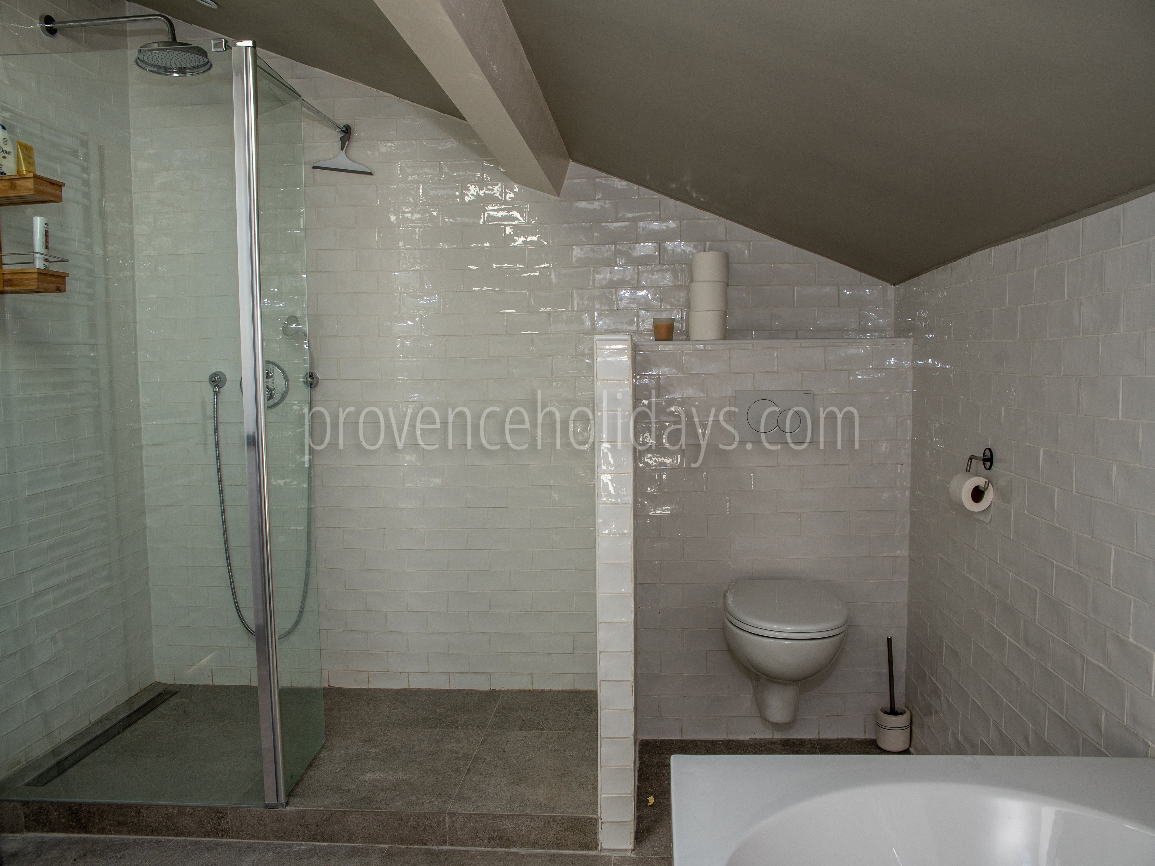 12 - La Bastide: Villa: Bathroom