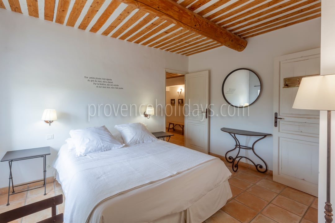 55 - Maison Robion: Villa: Bedroom