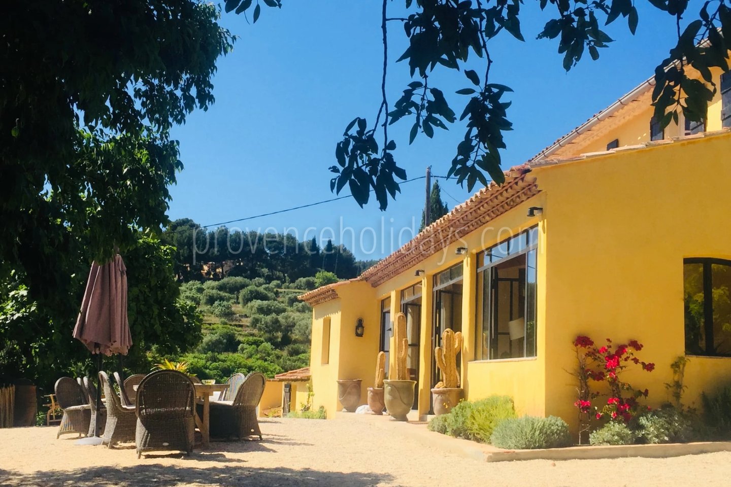 4 - La Bastide Ensoleillée: Villa: Exterior