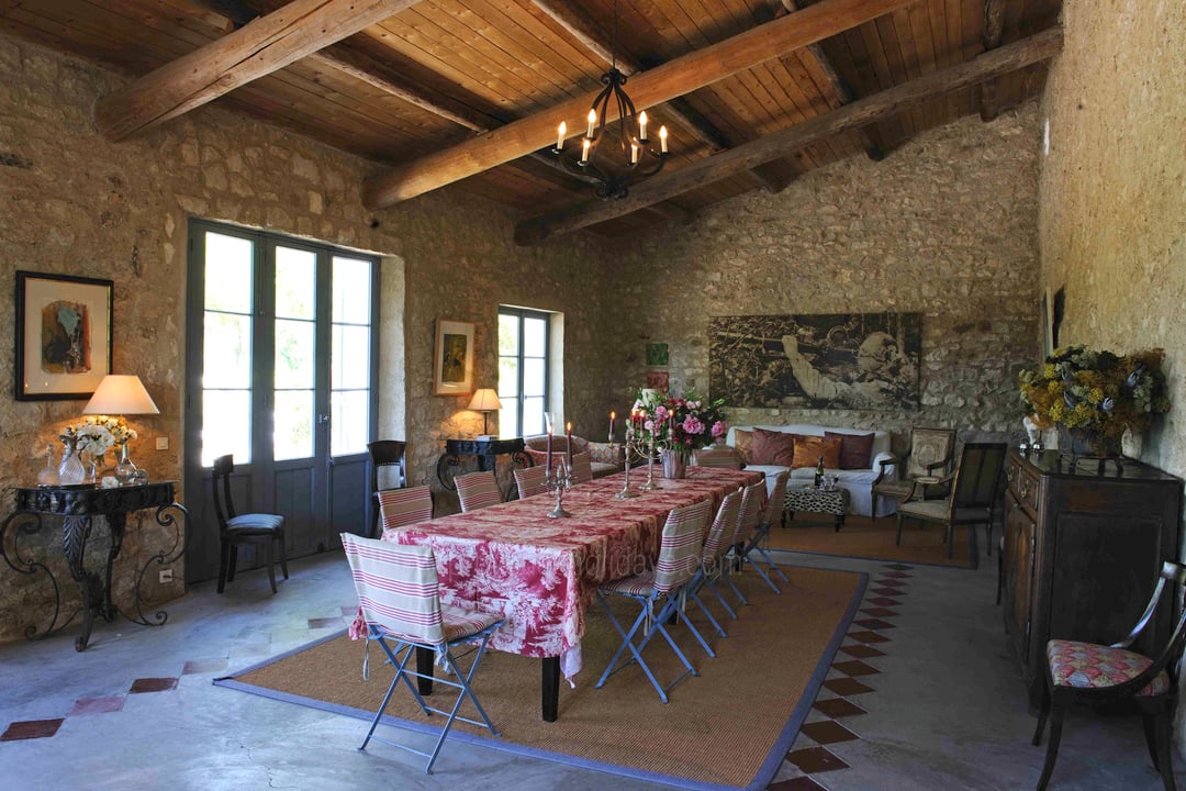 23 - Chez Martine: Villa: Interior