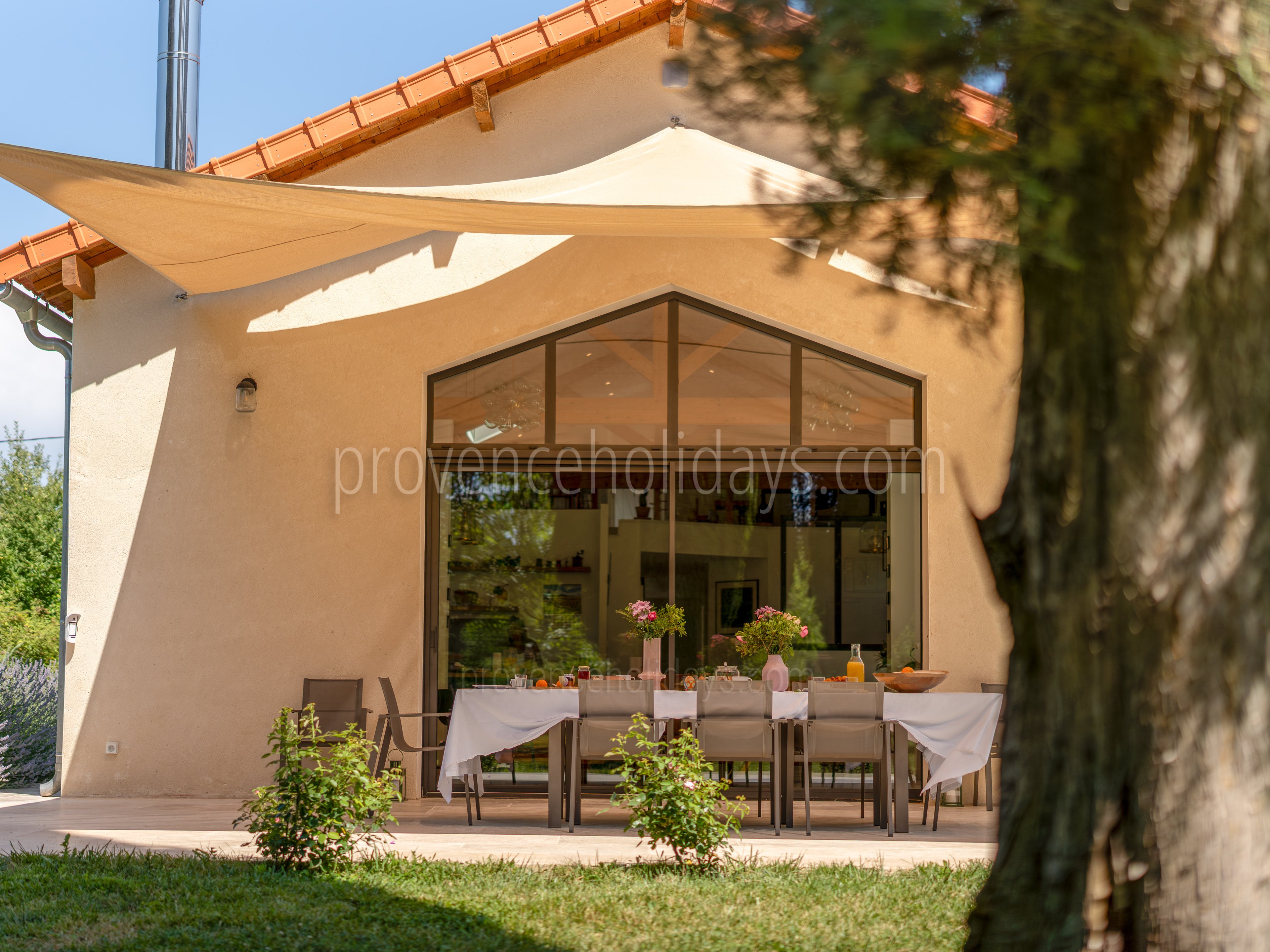 10 - Villa Romarin: Villa: Exterior