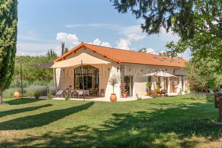 17 - Villa Romarin: Villa: Exterior