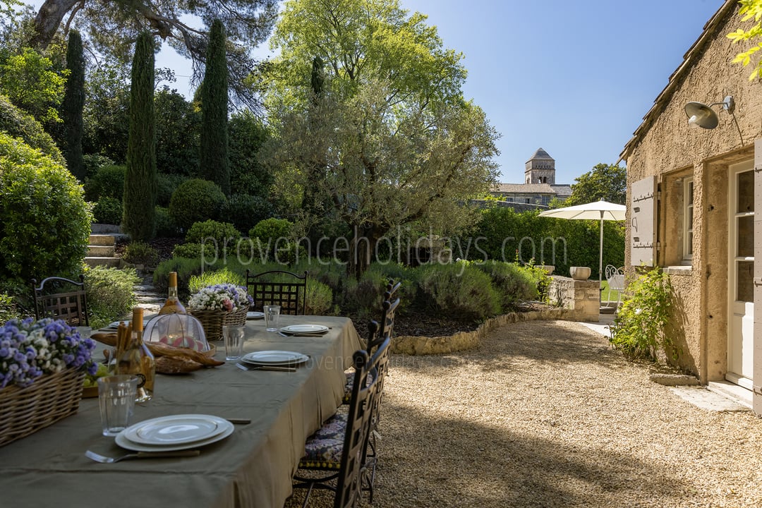 28 - Le Mazet Saint Paul: Villa: Exterior