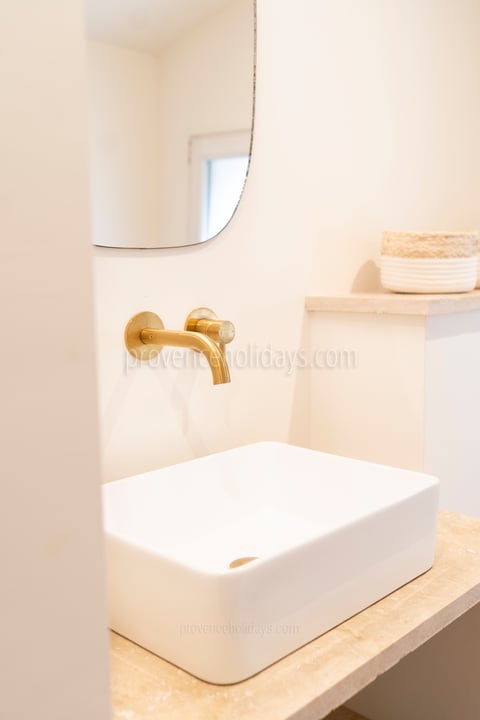 25 - Villa Secrète : Villa: Bathroom