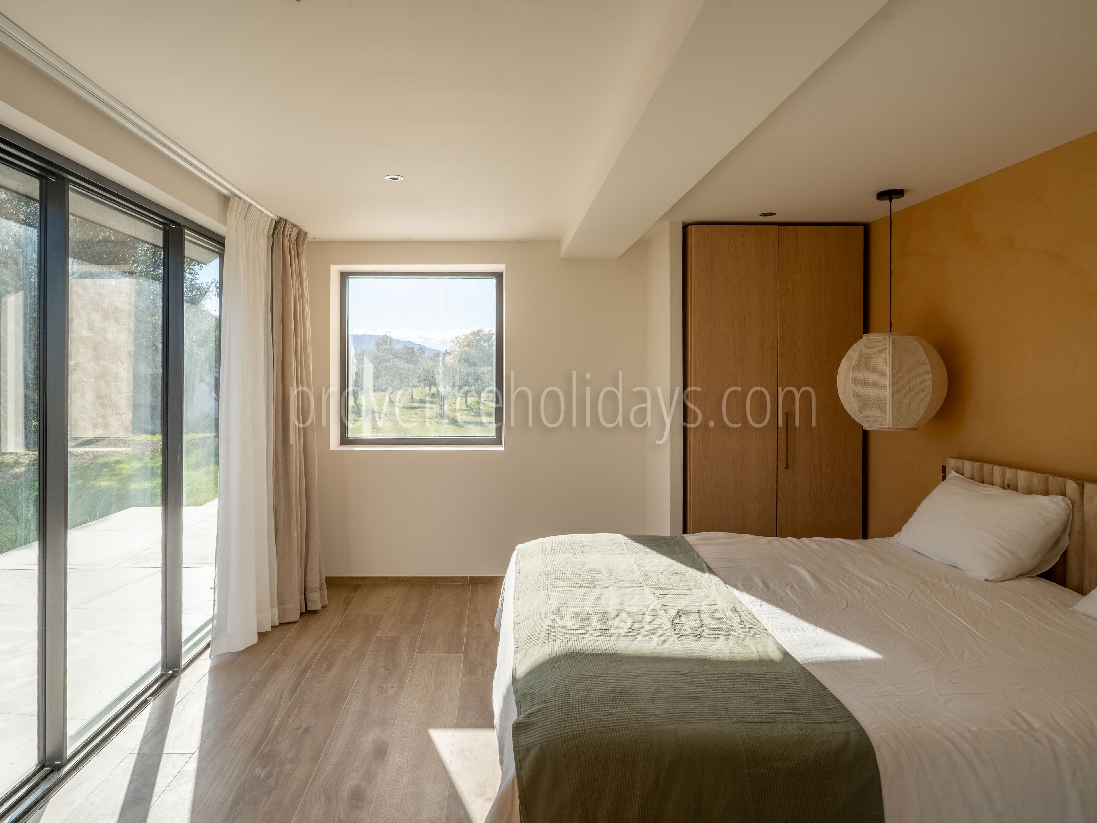 8 - Les Jardins Blancs: Villa: Bedroom