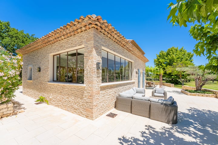 76 - Horizon Sainte-Victoire: Villa: Exterior
