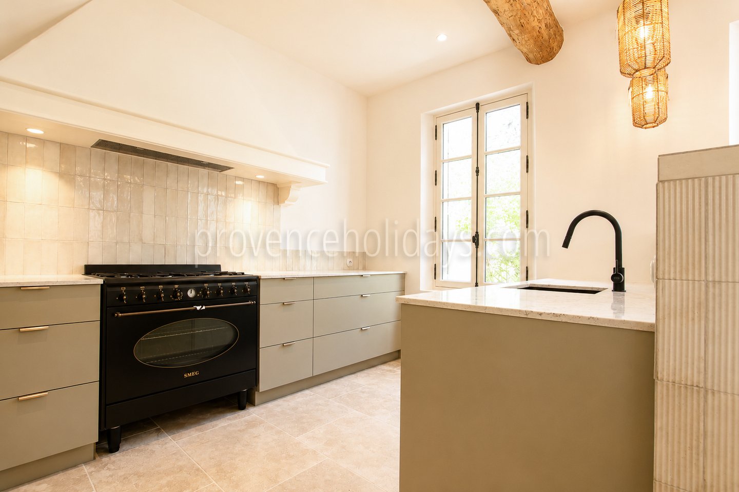 15 - Renoviertes Dorfhaus in Maussane-les-Alpilles: Villa: Interior