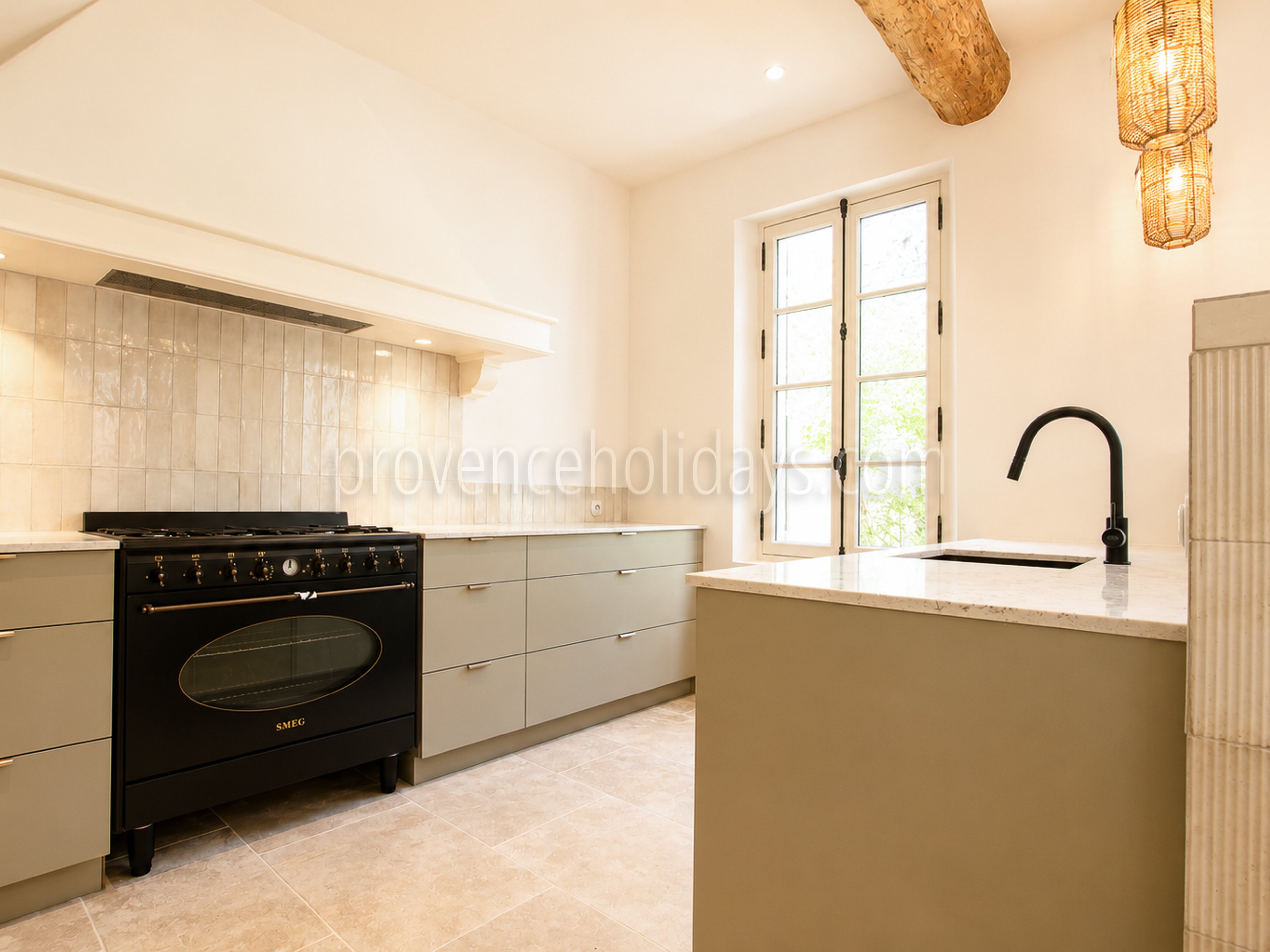15 - Renoviertes Dorfhaus in Maussane-les-Alpilles: Villa: Interior