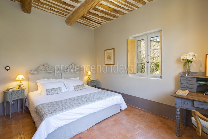 5 - La Maison du Jardin Secret: Villa: Bedroom