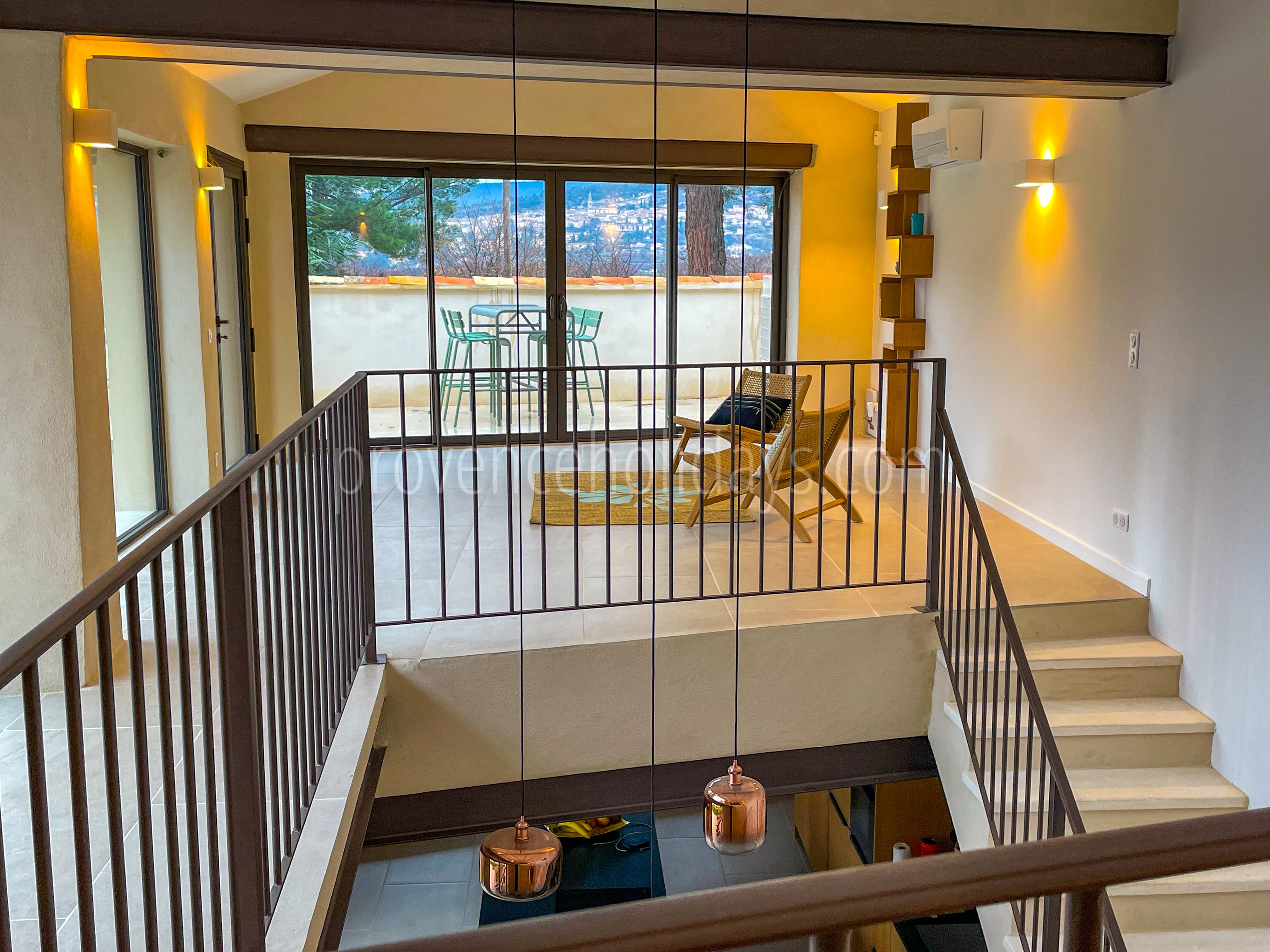 14 - Le Clos des Magnans: Villa: Interior