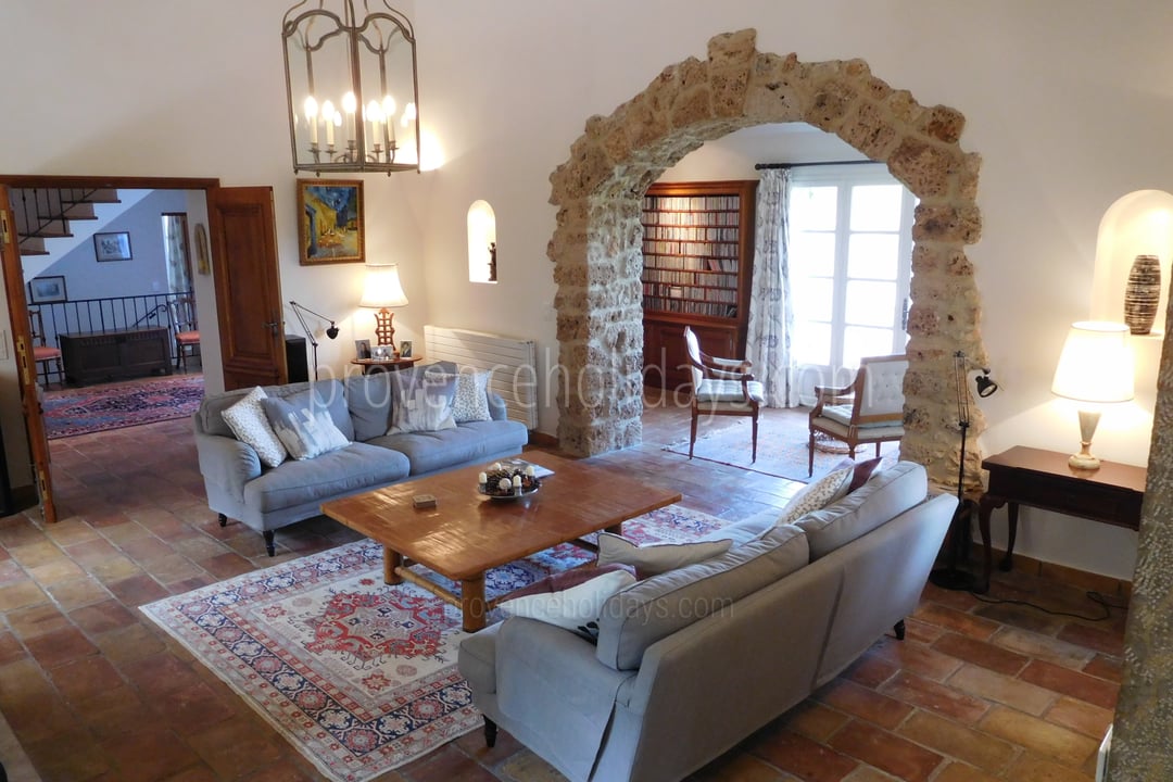 33 - Mas Lorgues: Villa: Interior