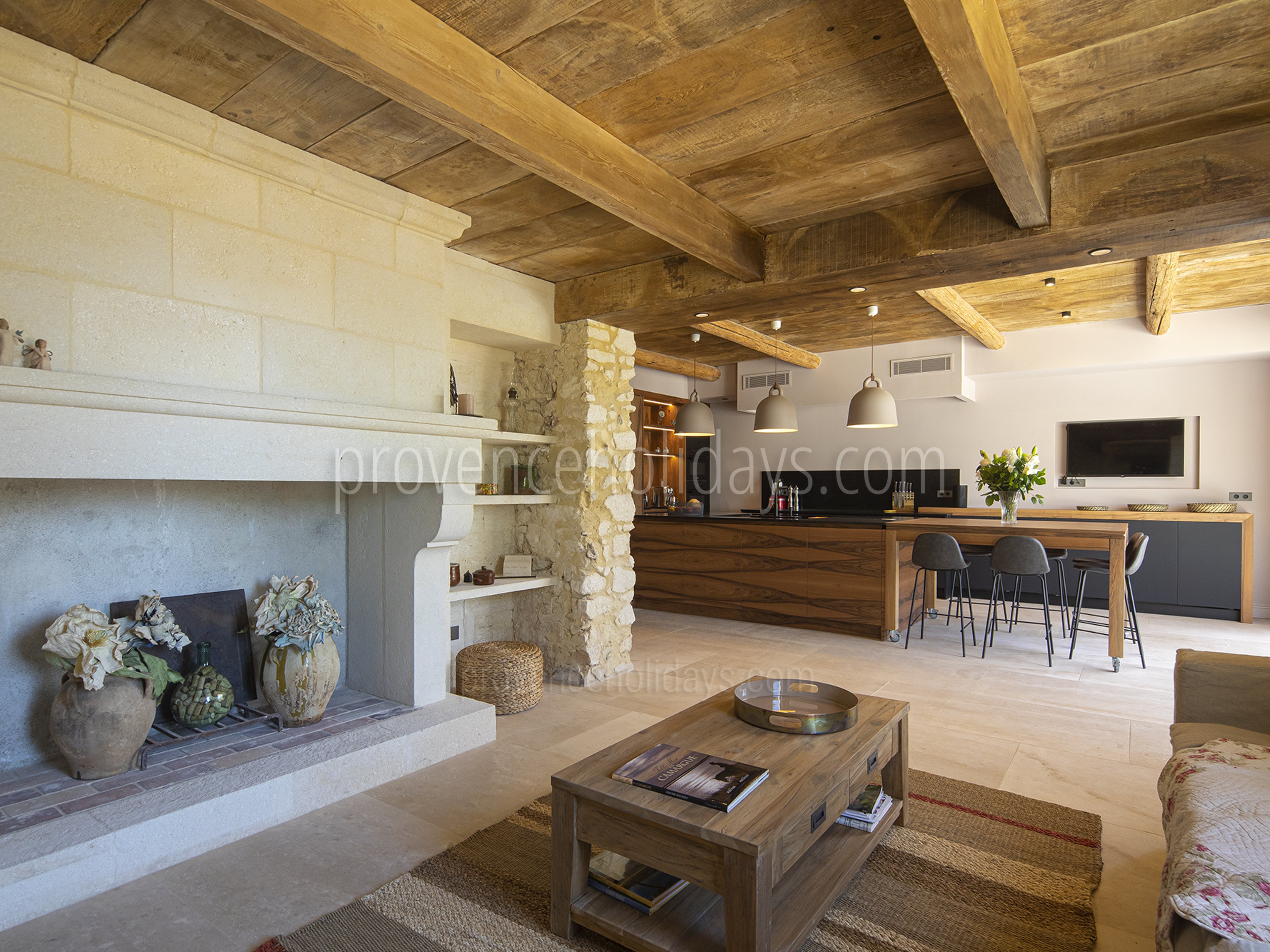 2 - Mas des Lions: Villa: Interior