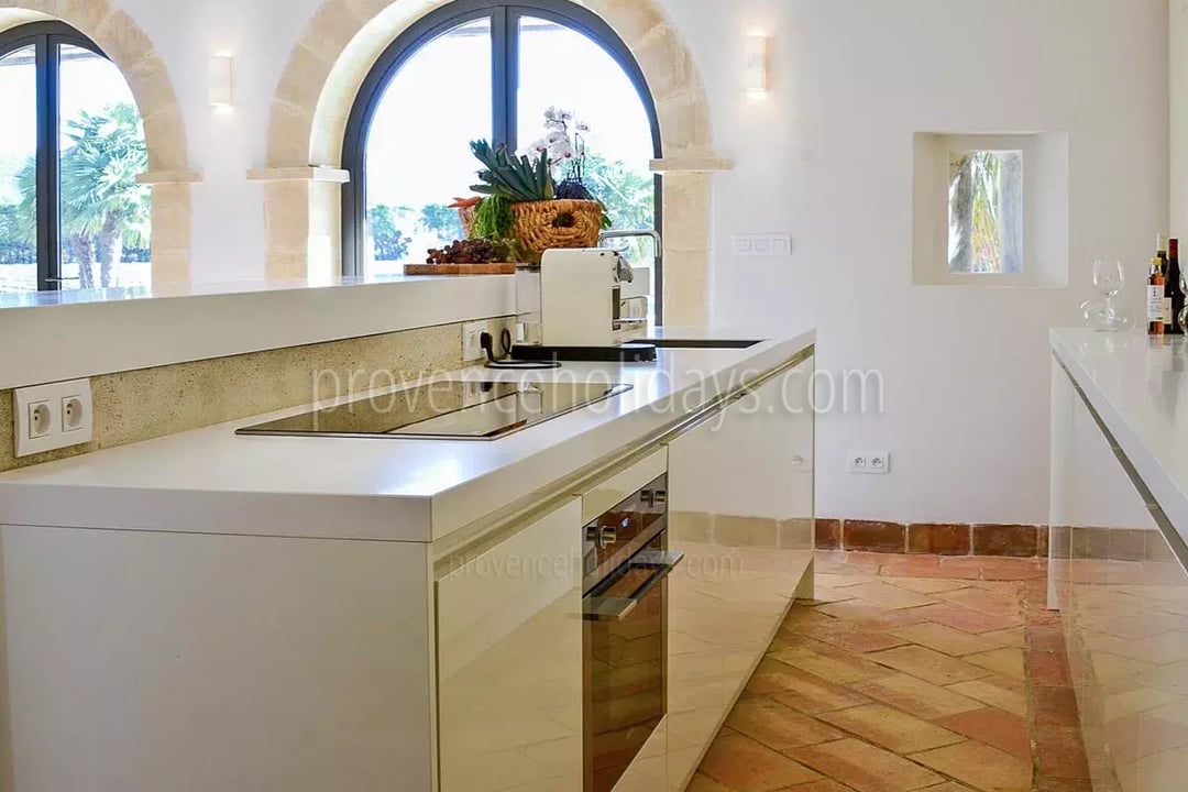 26 - Bonnieux Mas: Villa: Interior