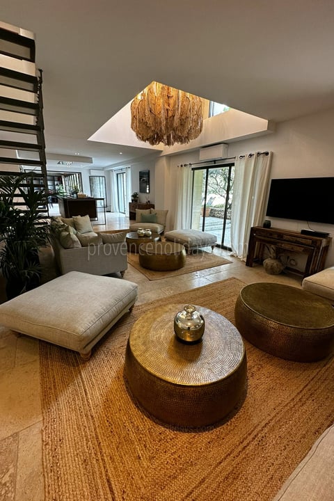 24 - Mas du Carlet: Villa: Interior