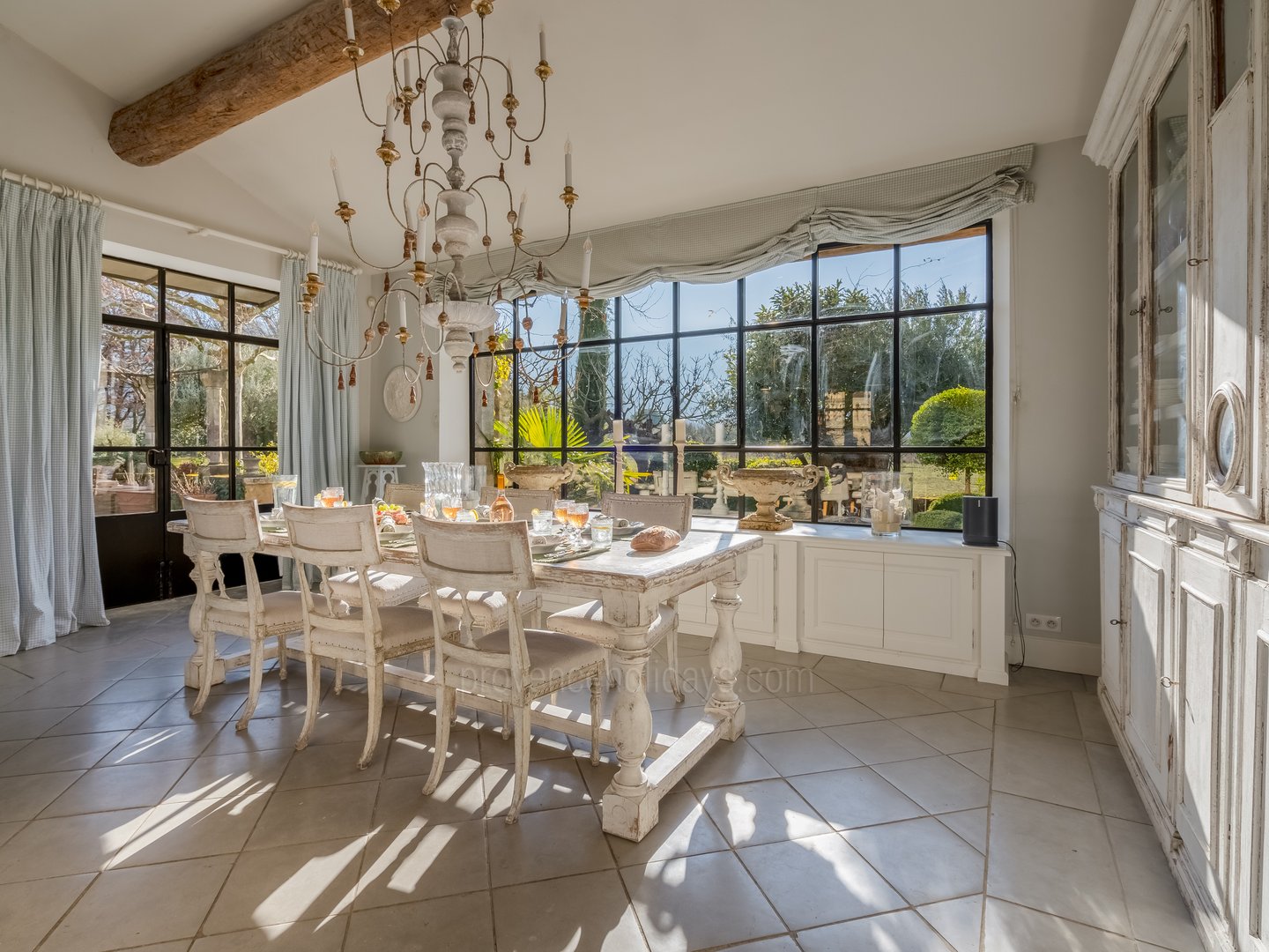 4 - La Tour d\'Oppède: Villa: Interior