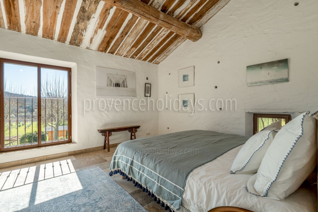 29 - Les Vignes du Luberon: Villa: Bedroom