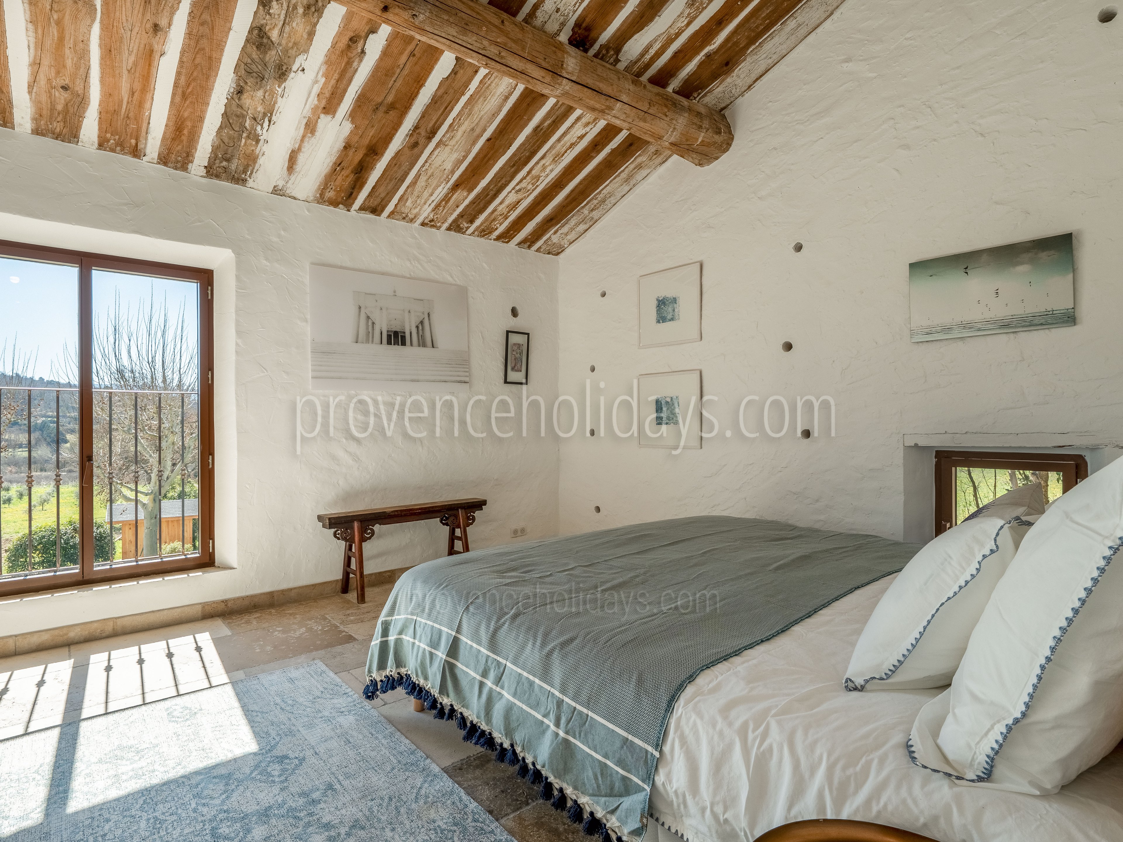 29 - Les Vignes du Luberon: Villa: Bedroom