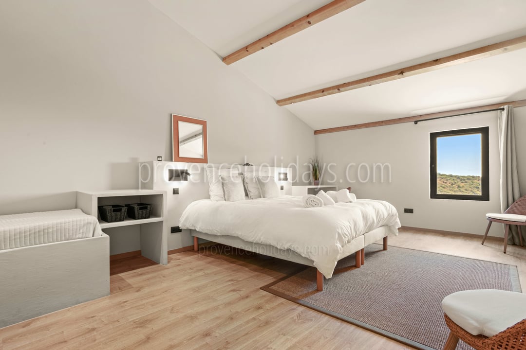 15 - Villa Caume: Villa: Bedroom