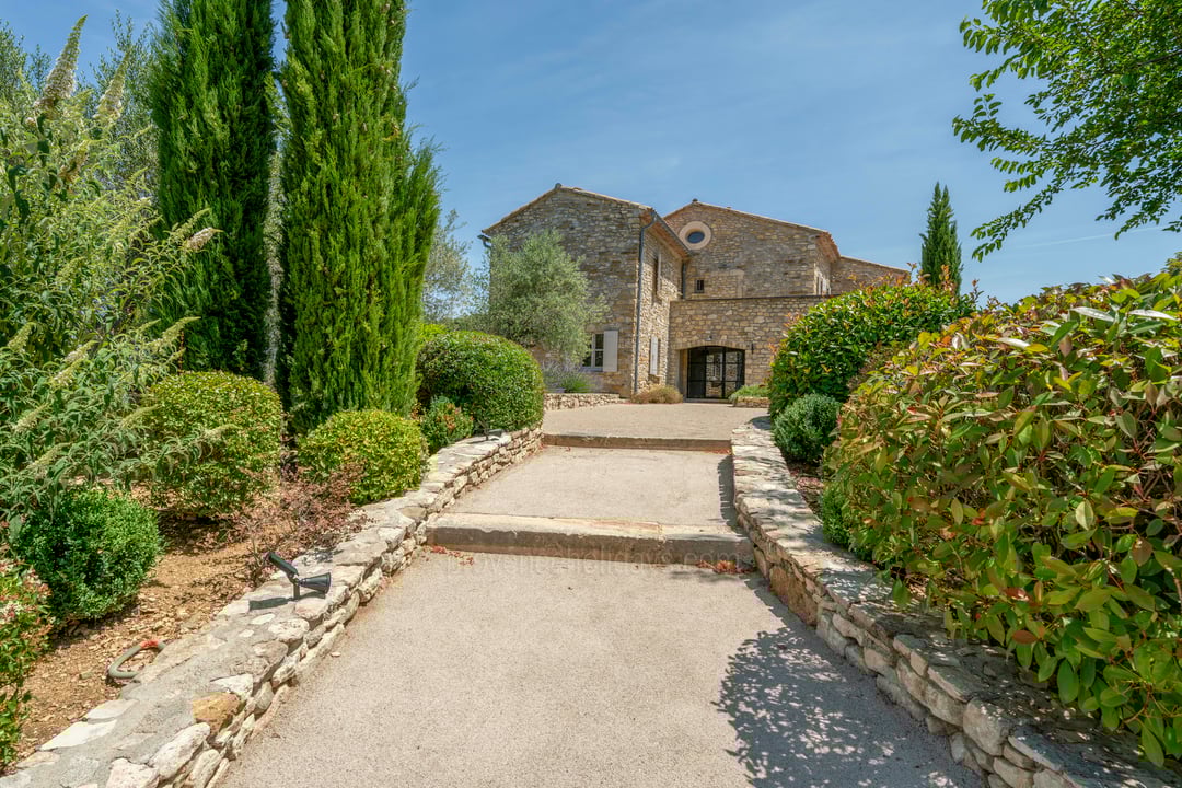 33 - Mas de Saint-Jean: Villa: Exterior