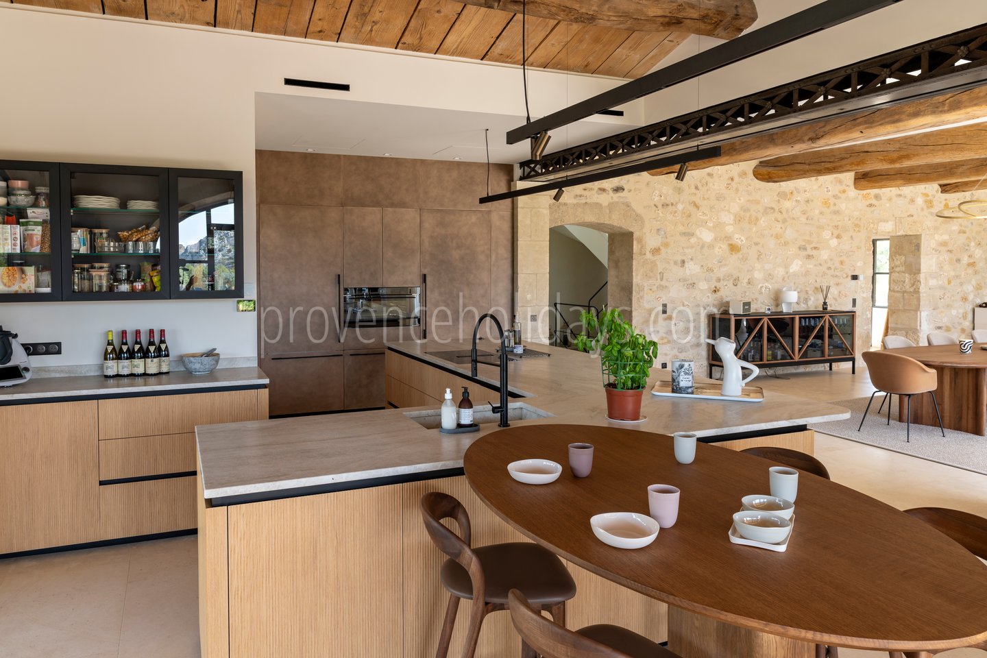 129 - Le Loup des Alpilles: Villa: Interior
