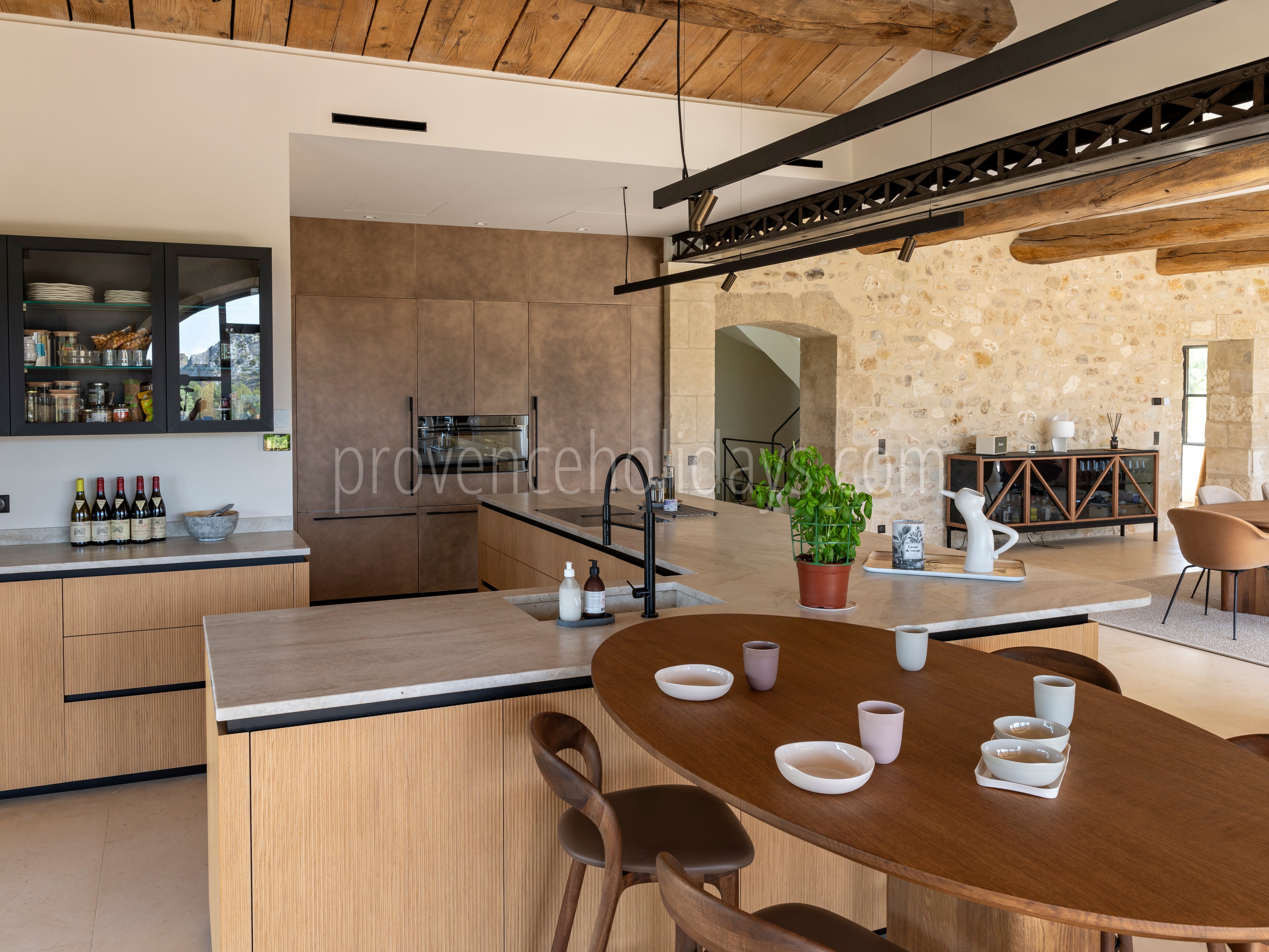 129 - Le Loup des Alpilles: Villa: Interior