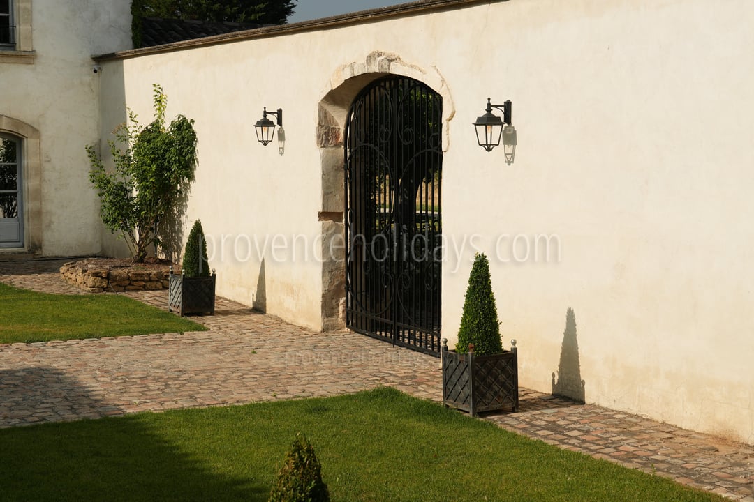 81 - Domaine du Grand Chêne: Villa: Exterior