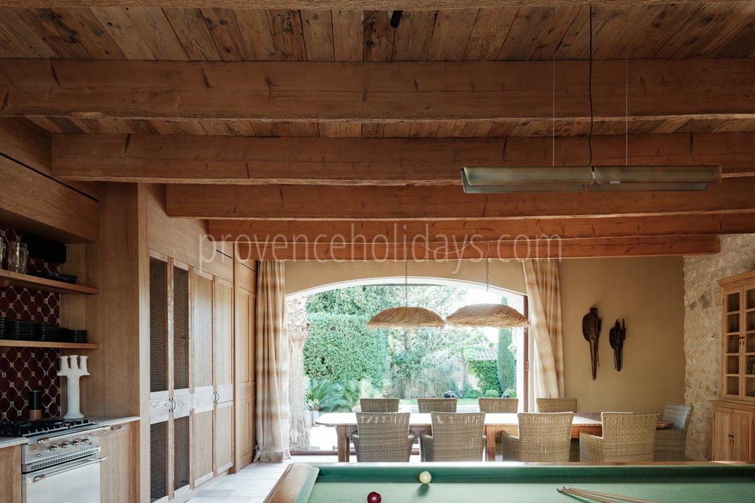29 - Mas des Oliviers: Villa: Interior