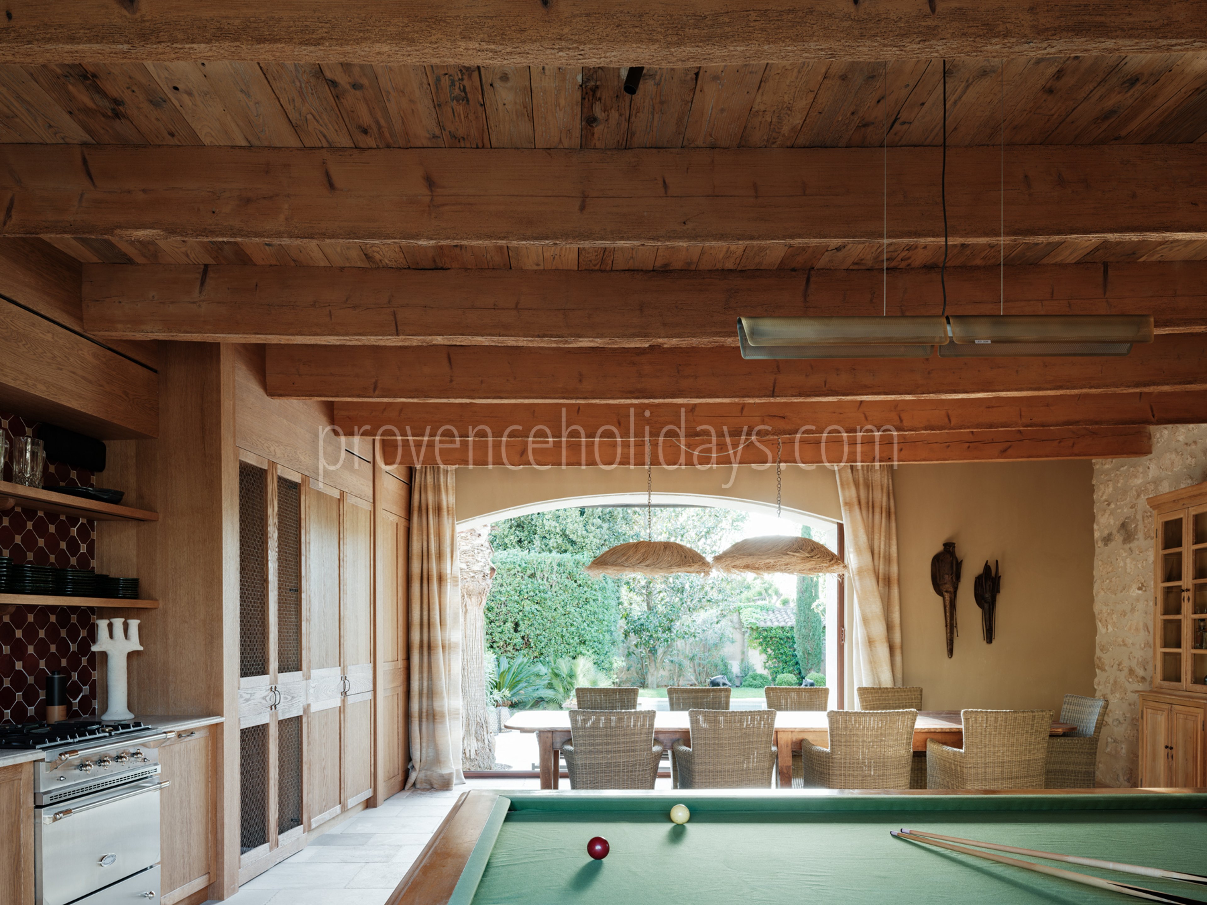 29 - Mas des Oliviers: Villa: Interior