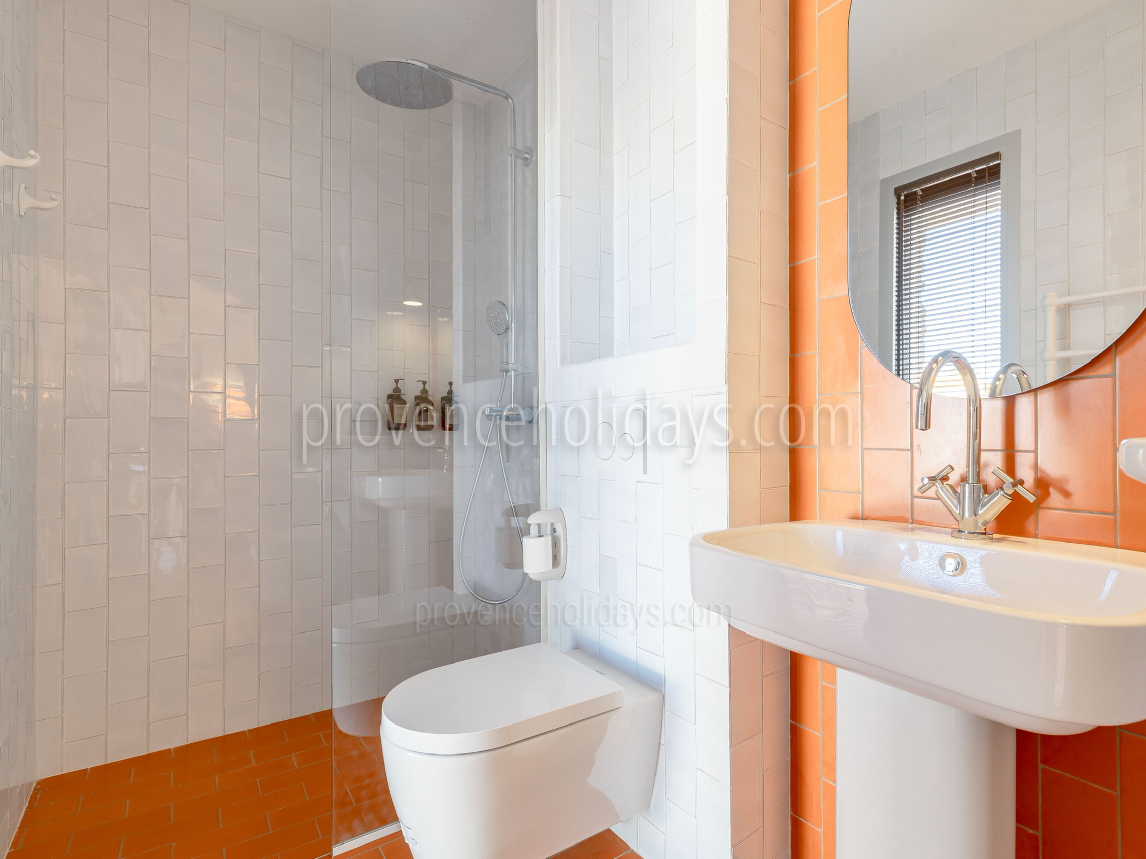 57 - Maison Bardot: Villa: Bathroom