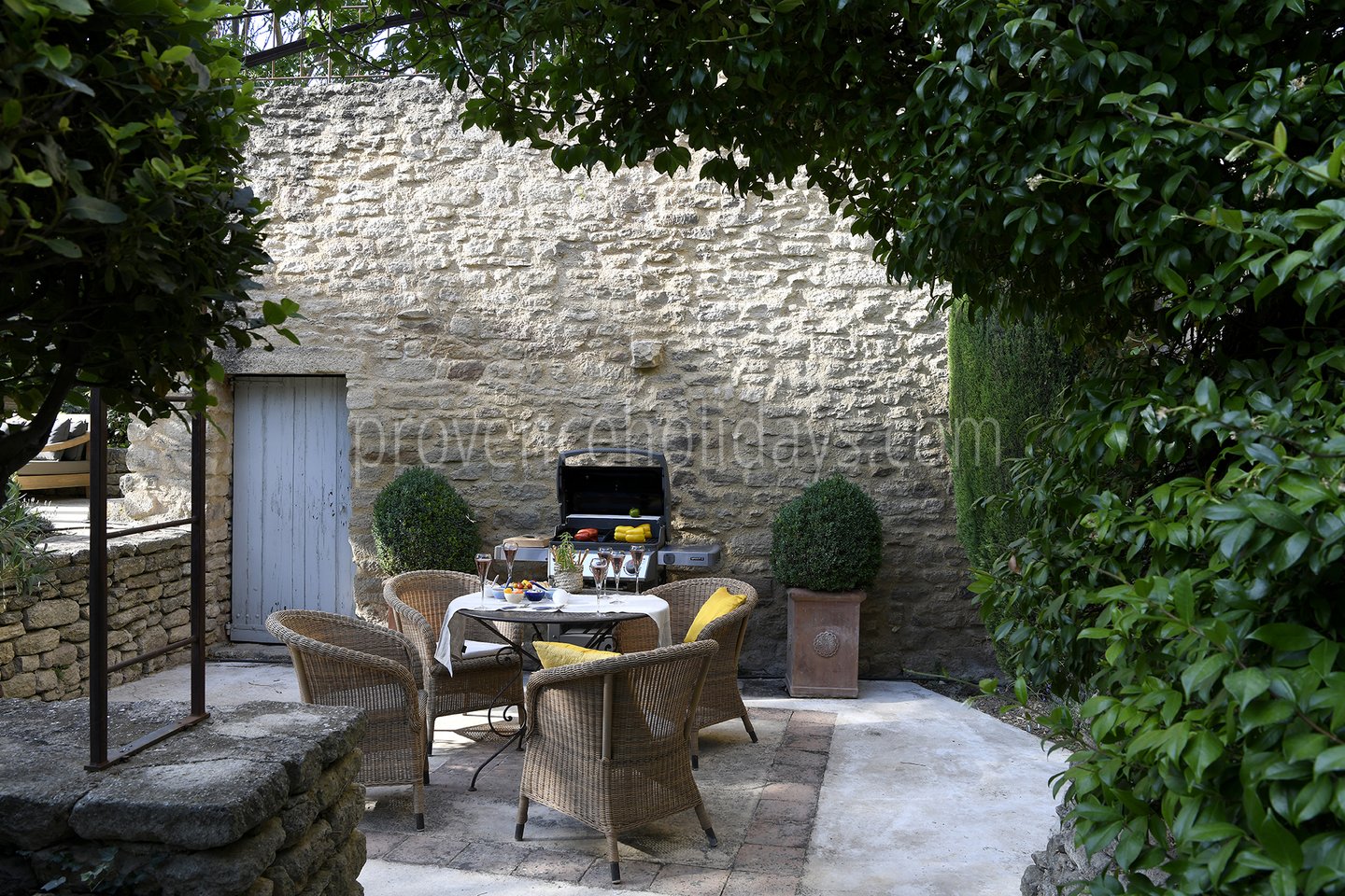 27 - Mas Cabrières: Villa: Exterior