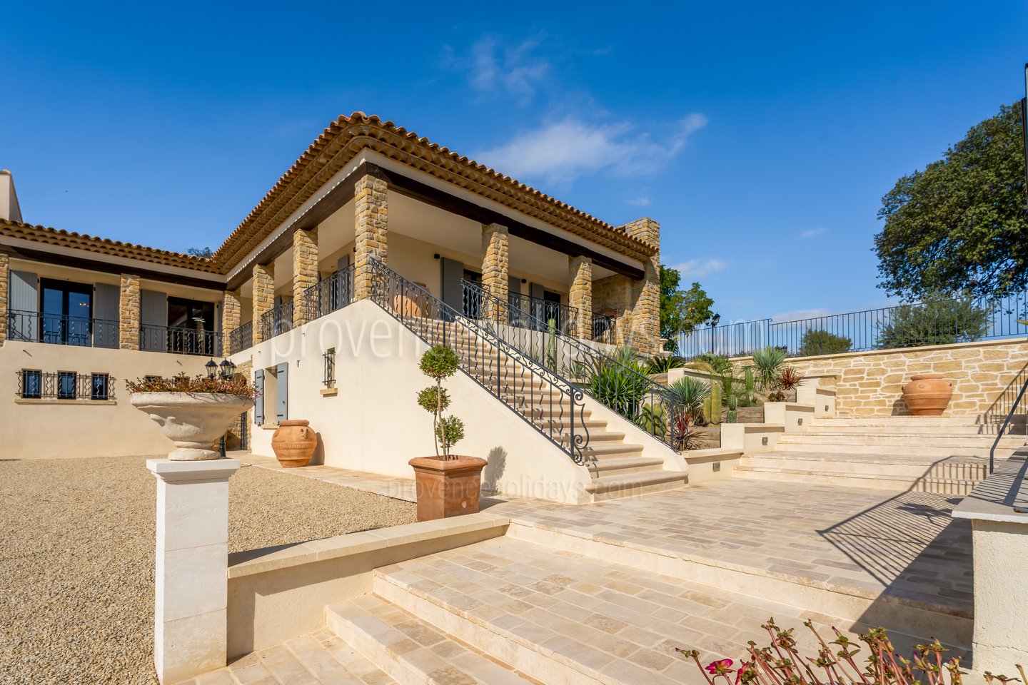 31 - Villa des Estrets: Villa: Exterior