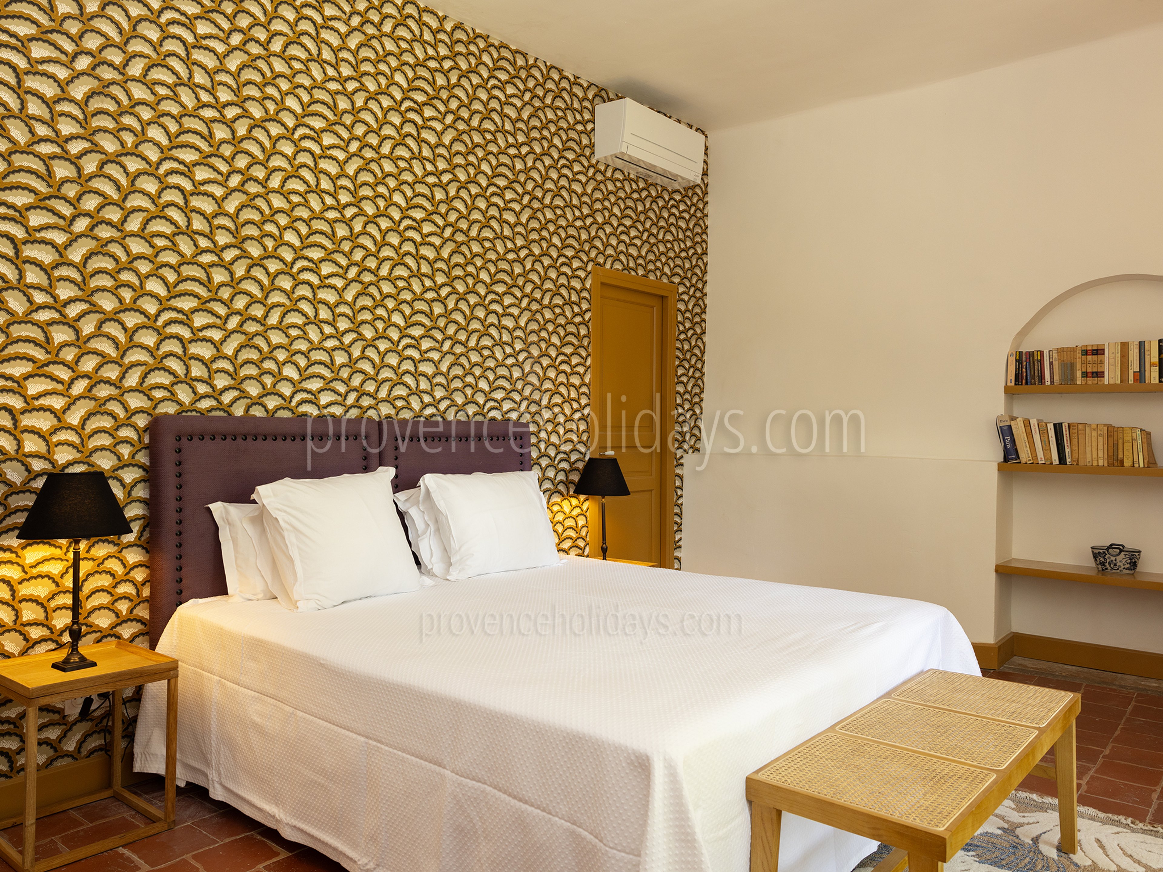 47 - Bastide Mouriès: Villa: Bedroom