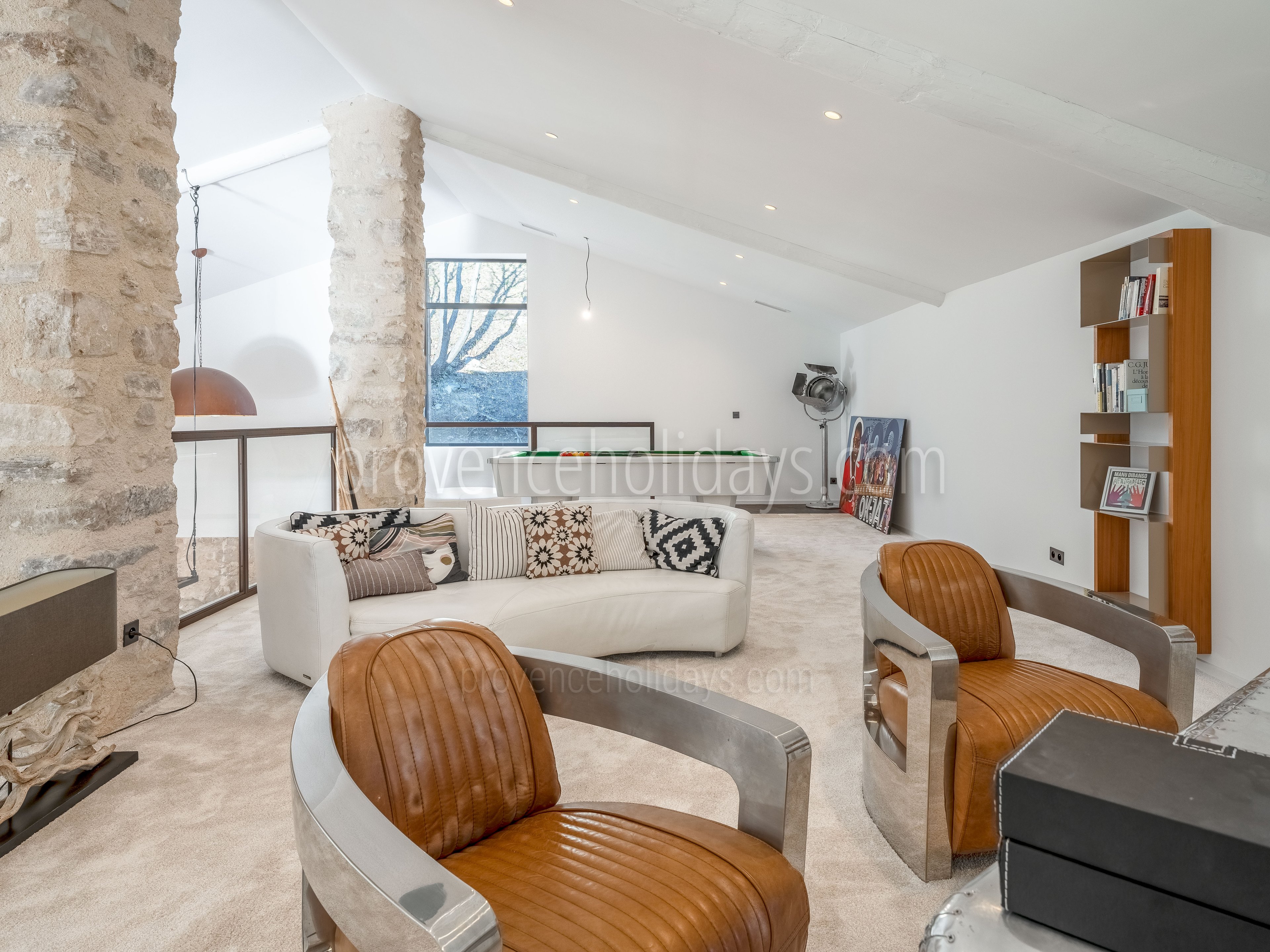 20 - Domaine de la Bouisse: Villa: Interior