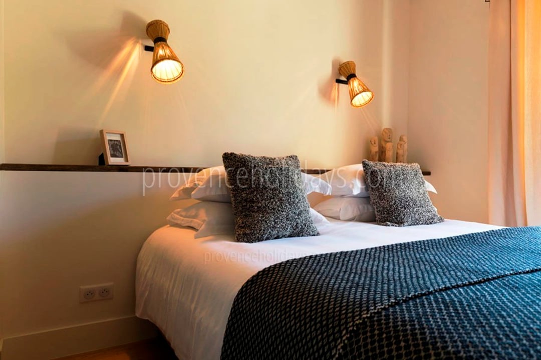 15 - Chez Sako: Villa: Bedroom