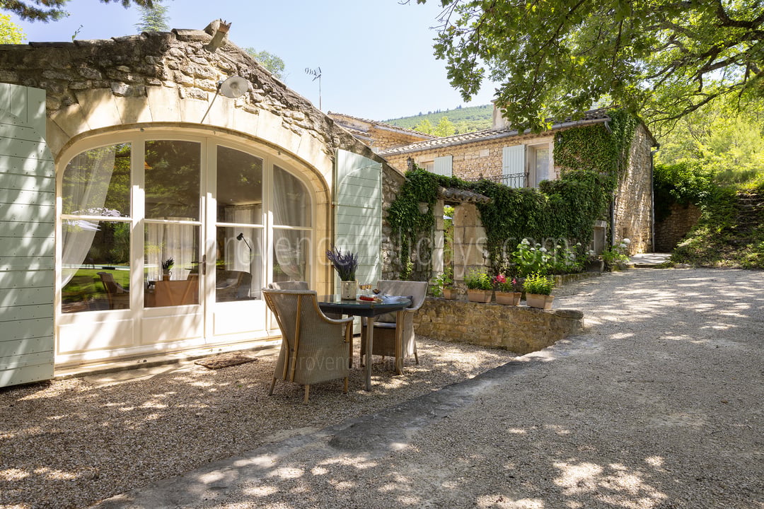 12 - Mas de Saint-Hilaire: Villa: Exterior