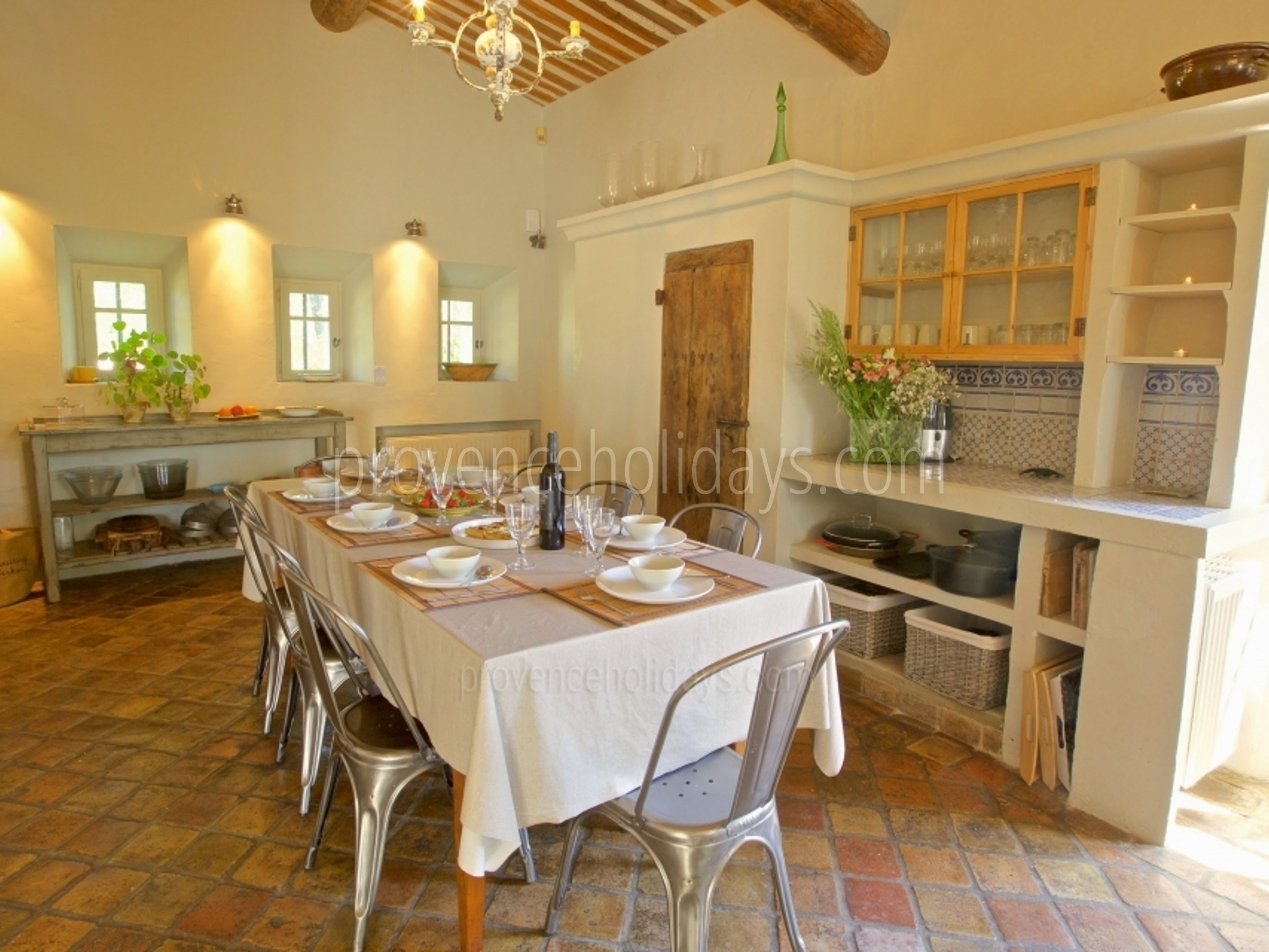 34 - Mas des Lavandes: Villa: Interior